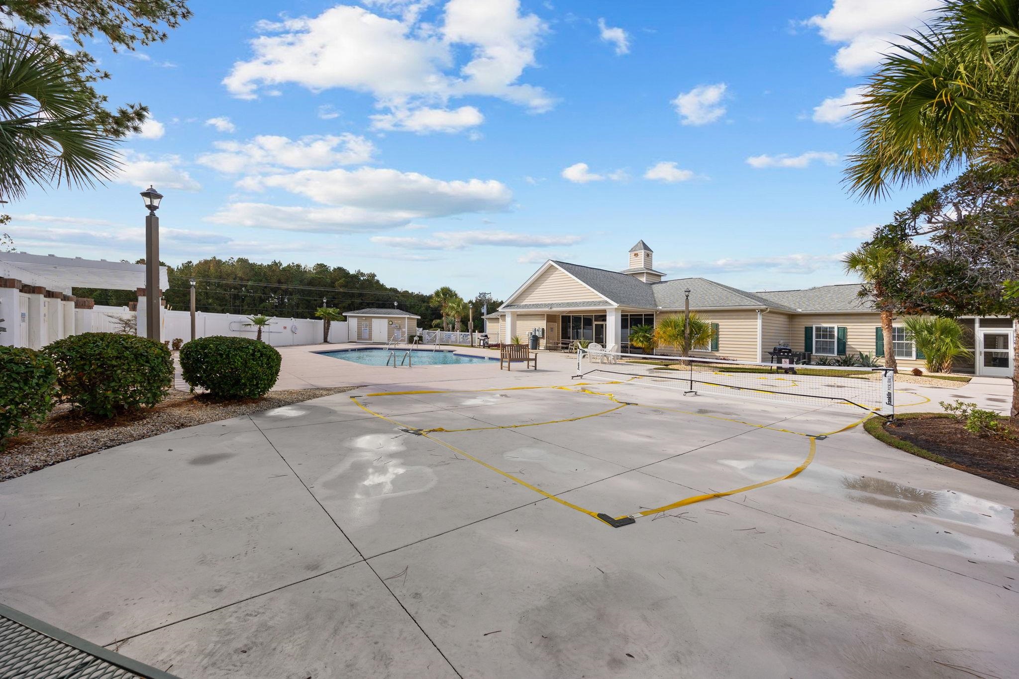 373 Sun Colony Blvd. 