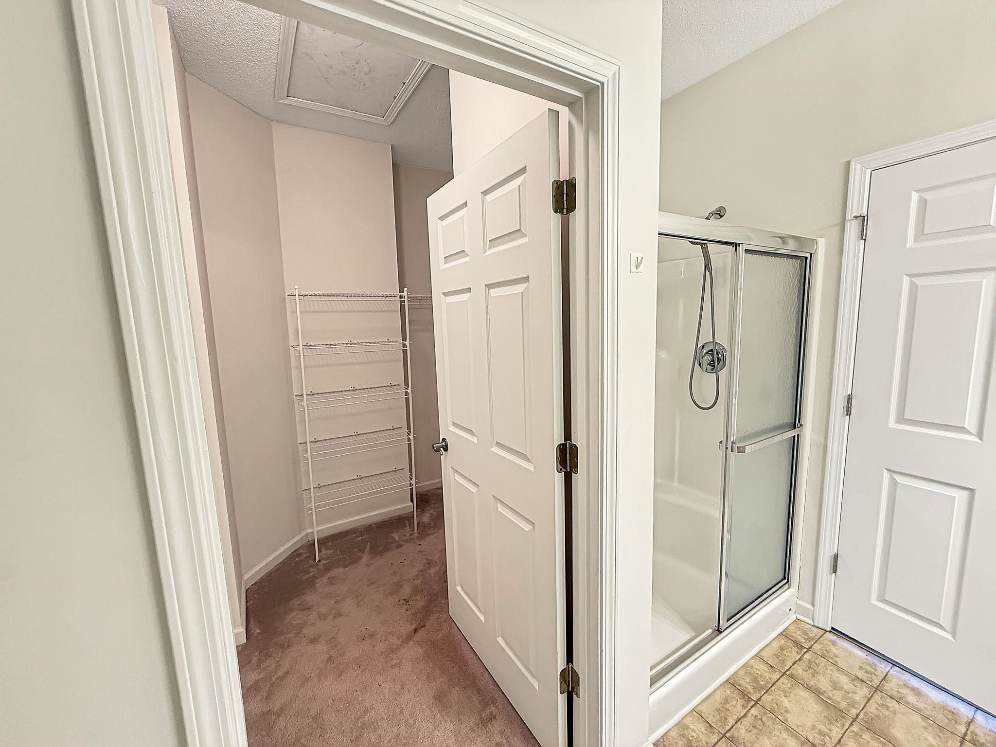 184-2 Red Rose Blvd. 