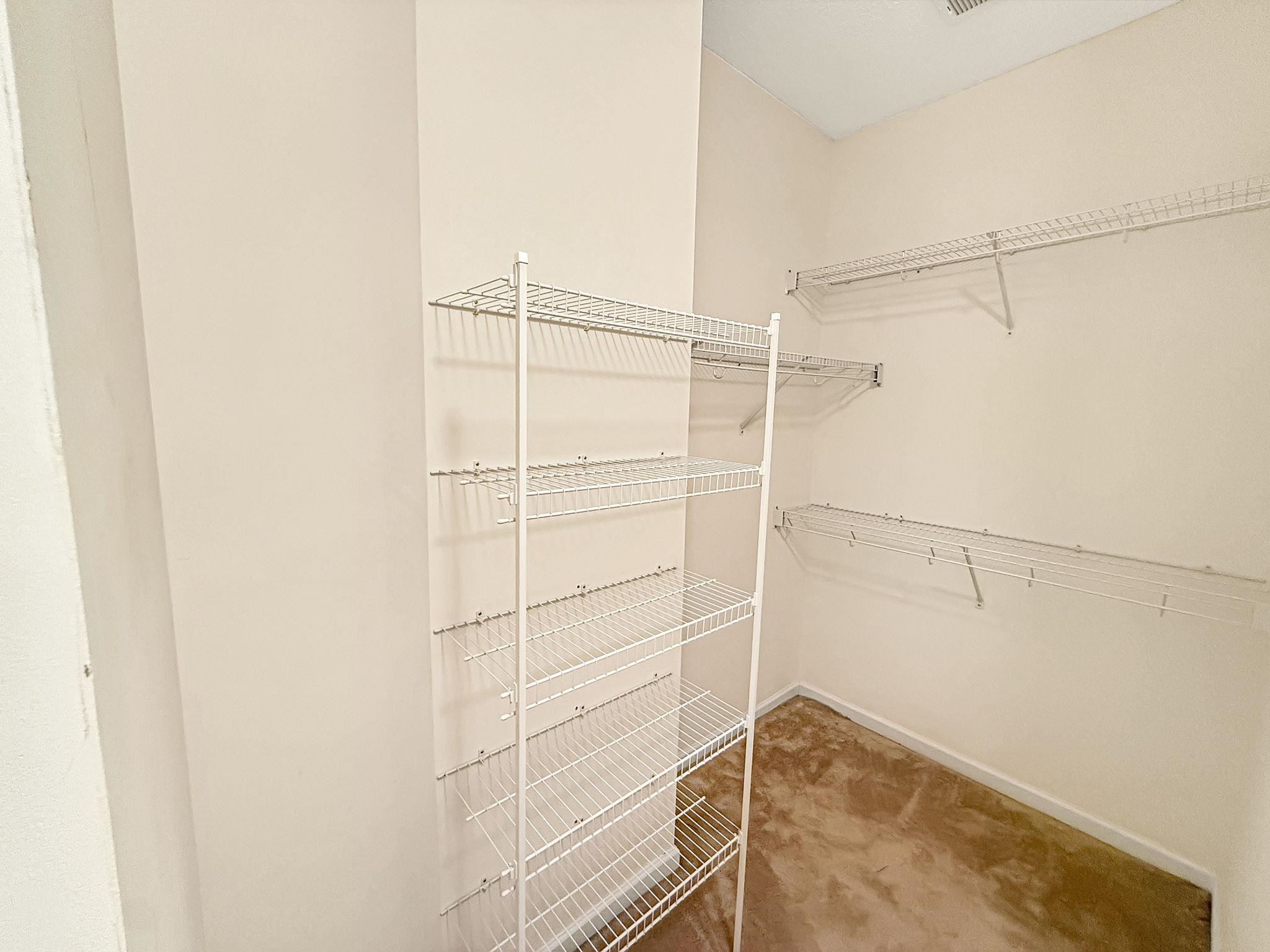 184-2 Red Rose Blvd. 