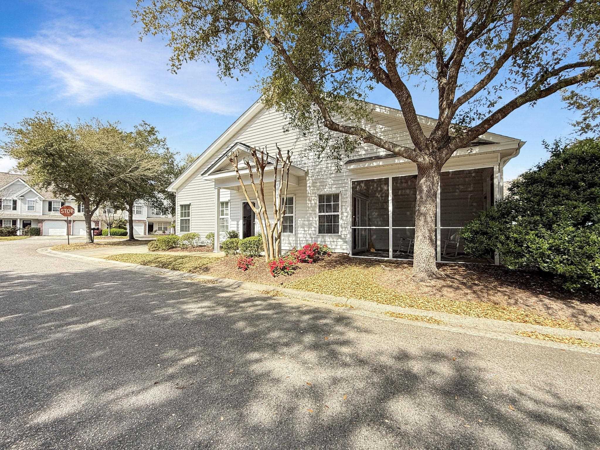 184-2 Red Rose Blvd. 
