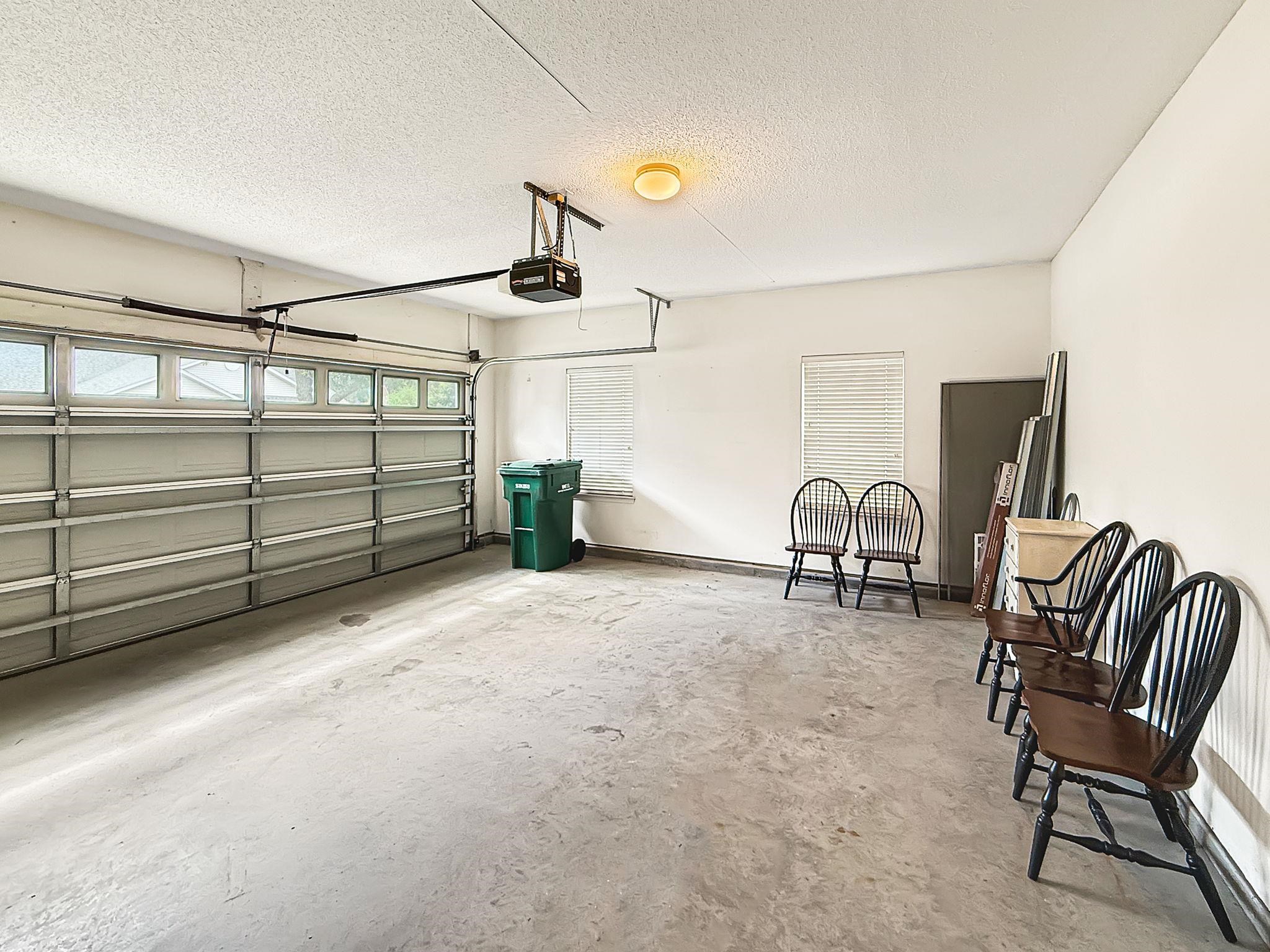 184-2 Red Rose Blvd. 