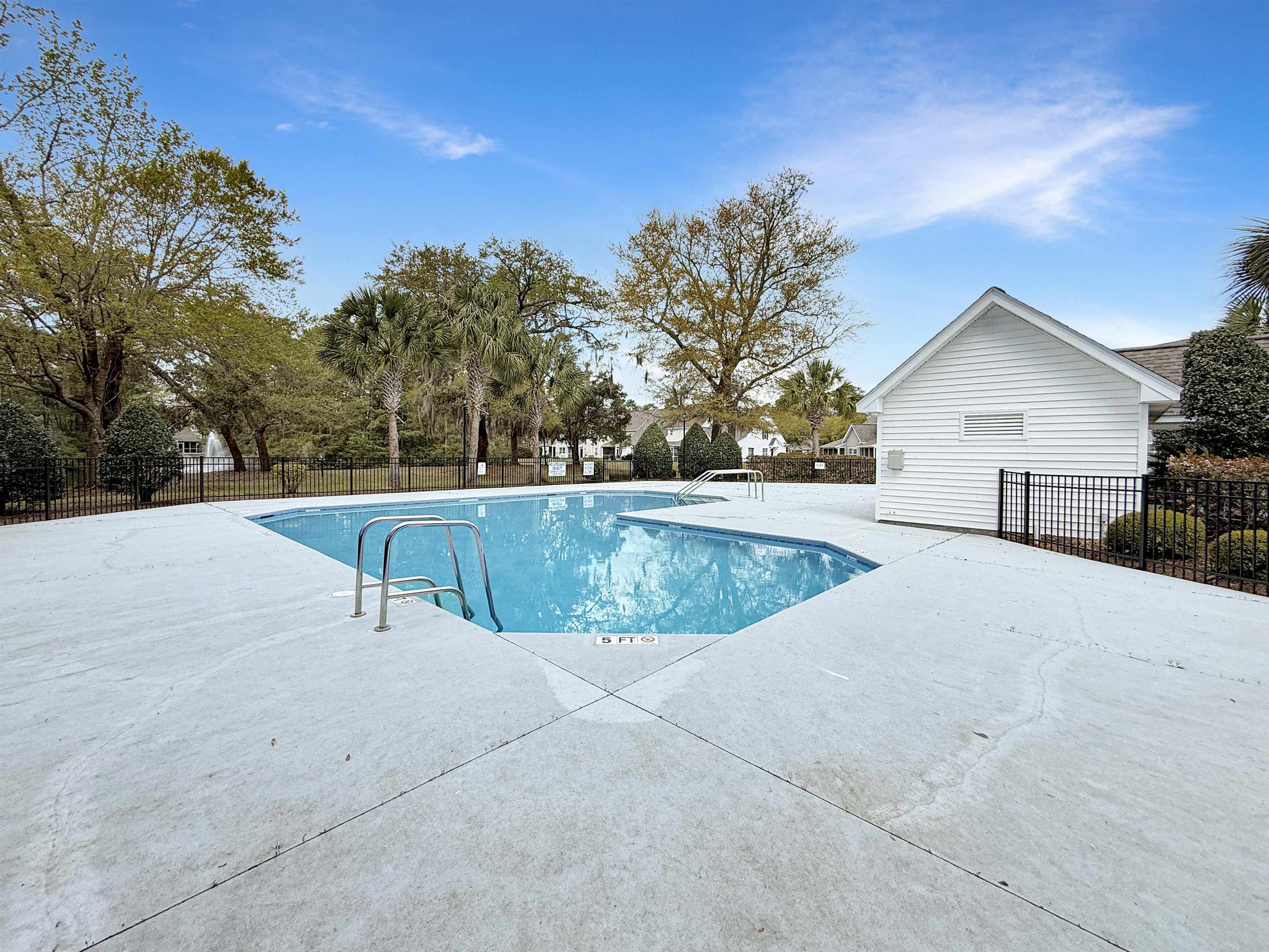 184-2 Red Rose Blvd. 