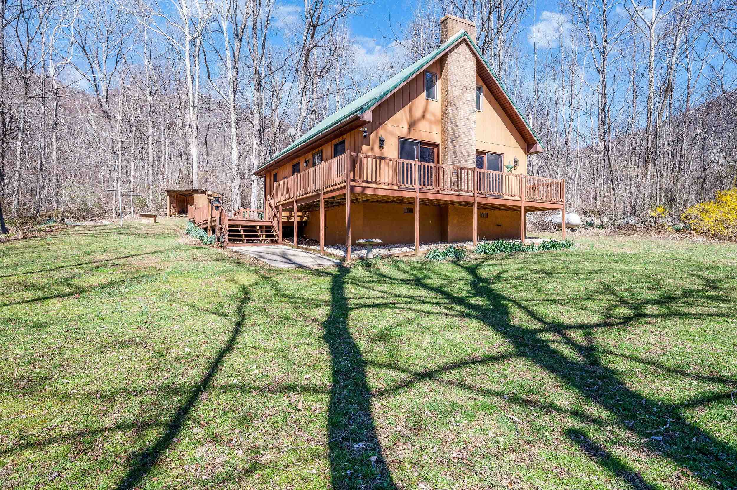 1095 CAMPBELLS MOUNTAIN RD, Tyro, VA 22976