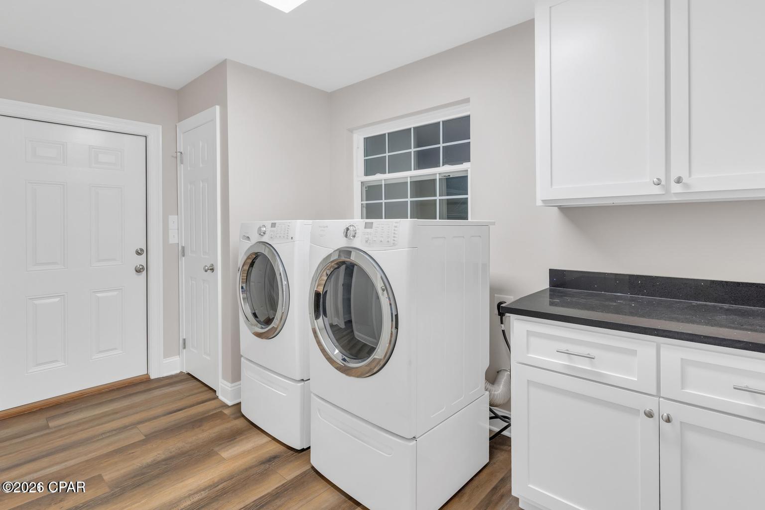 Image 20 For 13322 Airway Street