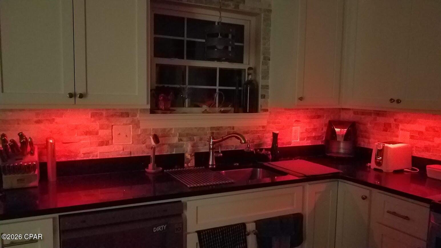 Image 37 For 13322 Airway Street