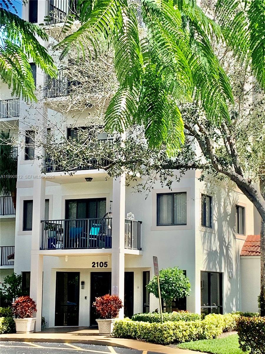 St Tropez Condo