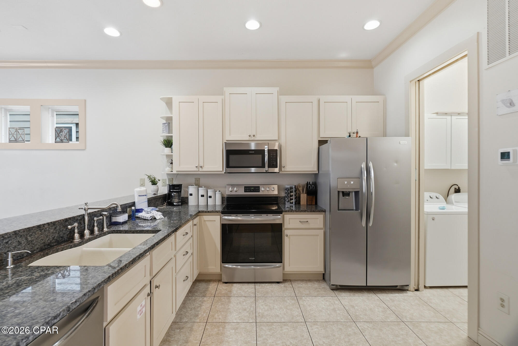 Image 2 For 6216 Thomas Drive