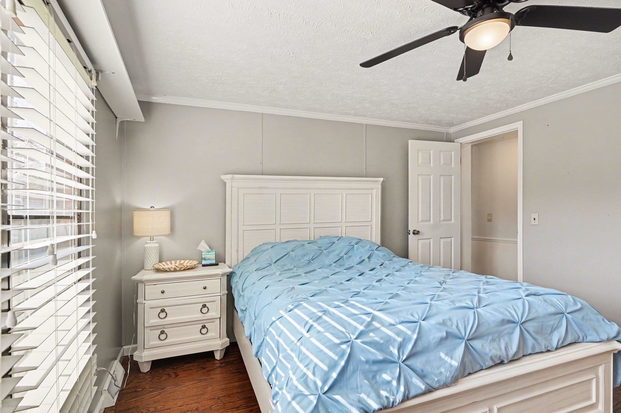 784 Lewis Ln. 