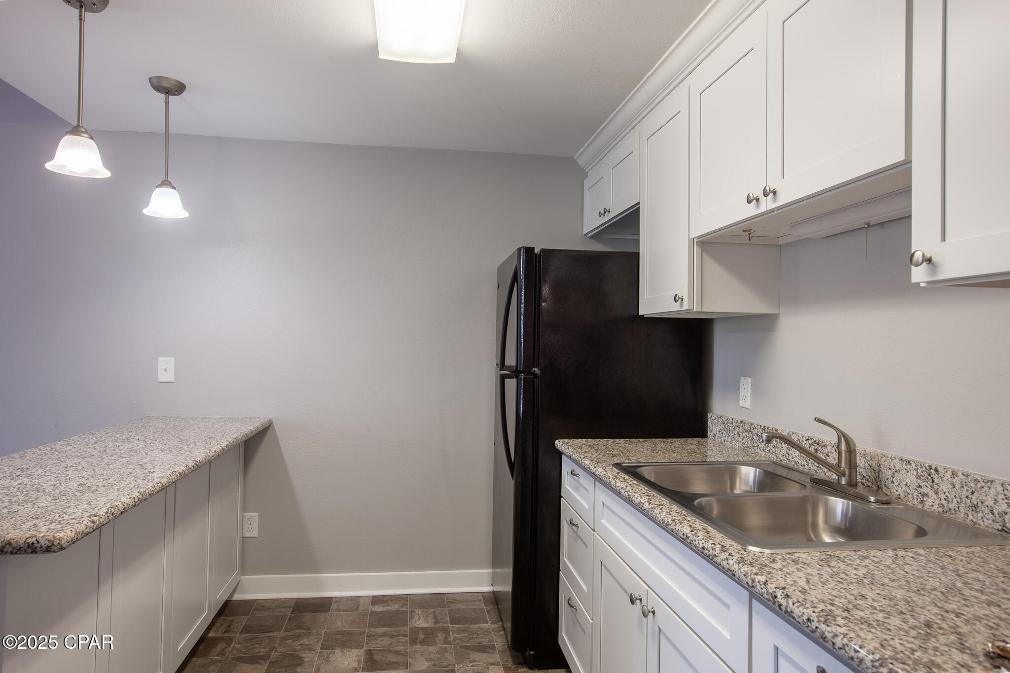 Image 3 For 425 19th Street