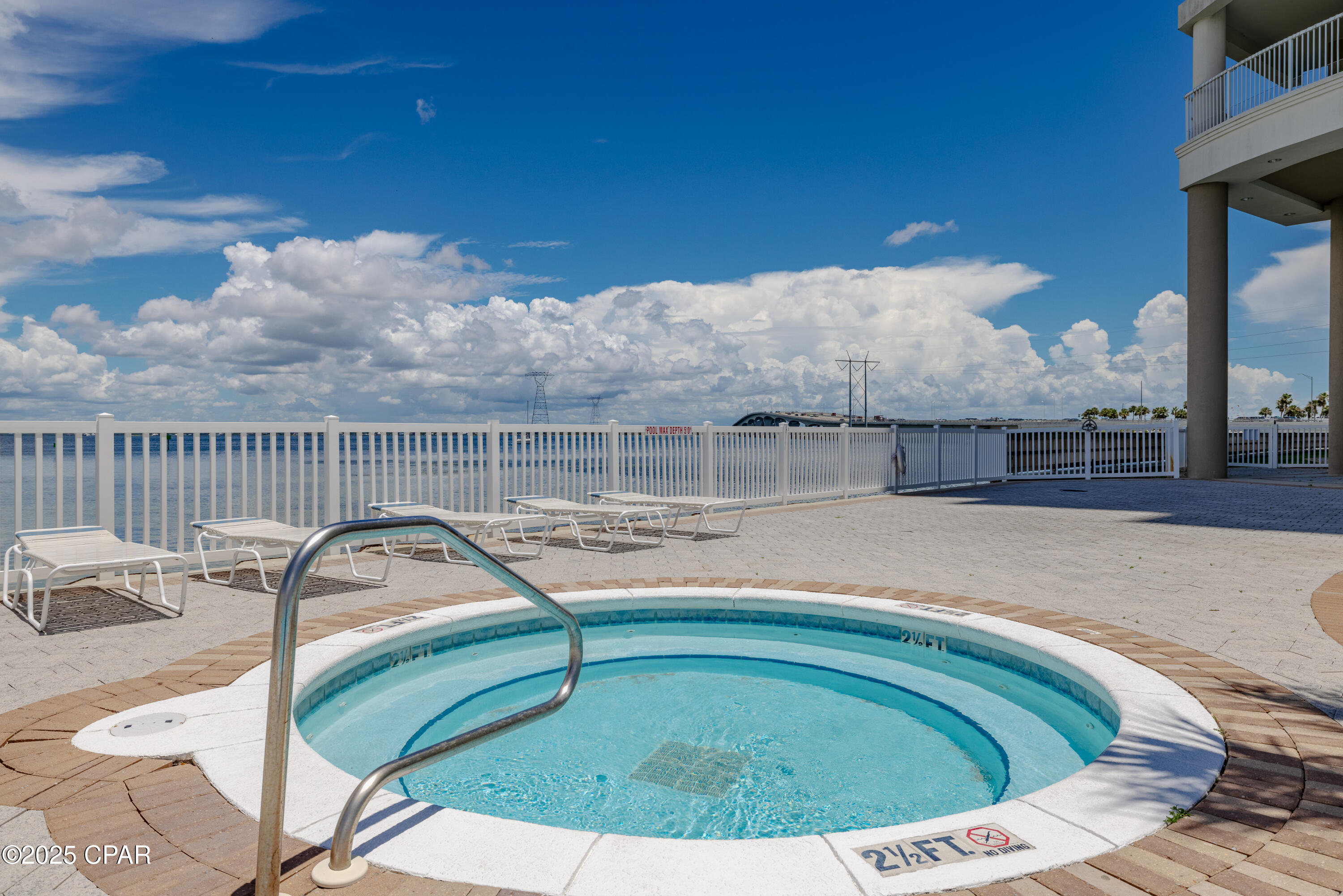 Image 60 For 6422 Highway 98  1006