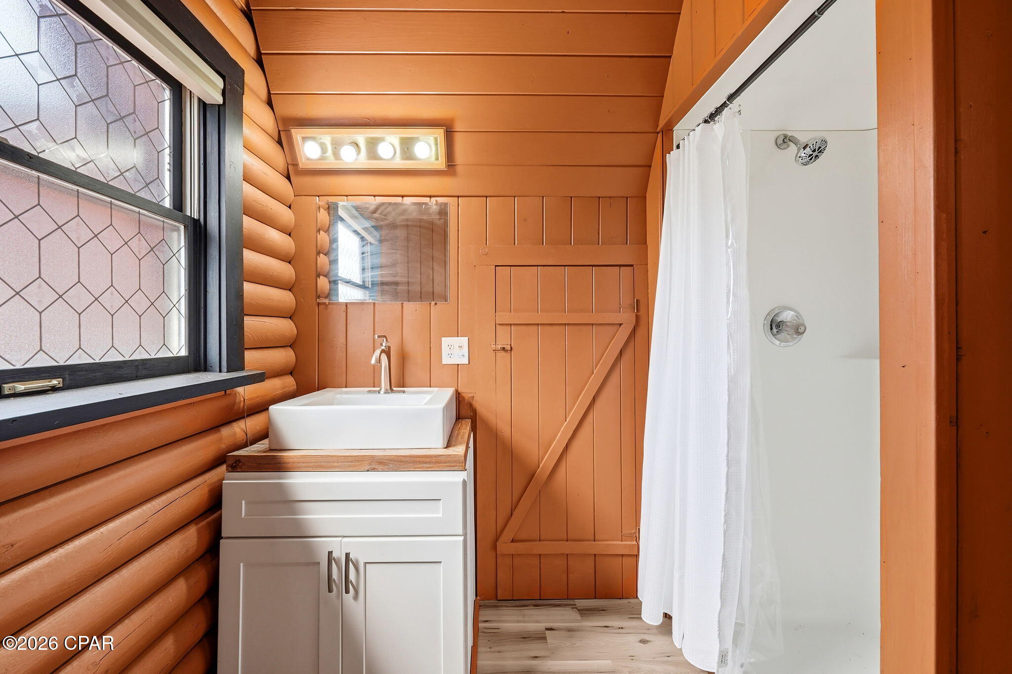 Image 42 For 7920 Kingswood Road