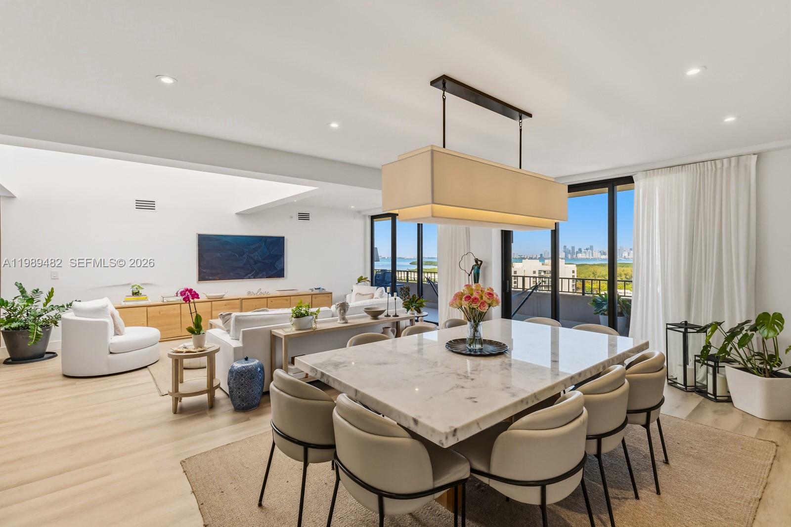 The Emeraldbay @ Key Colo