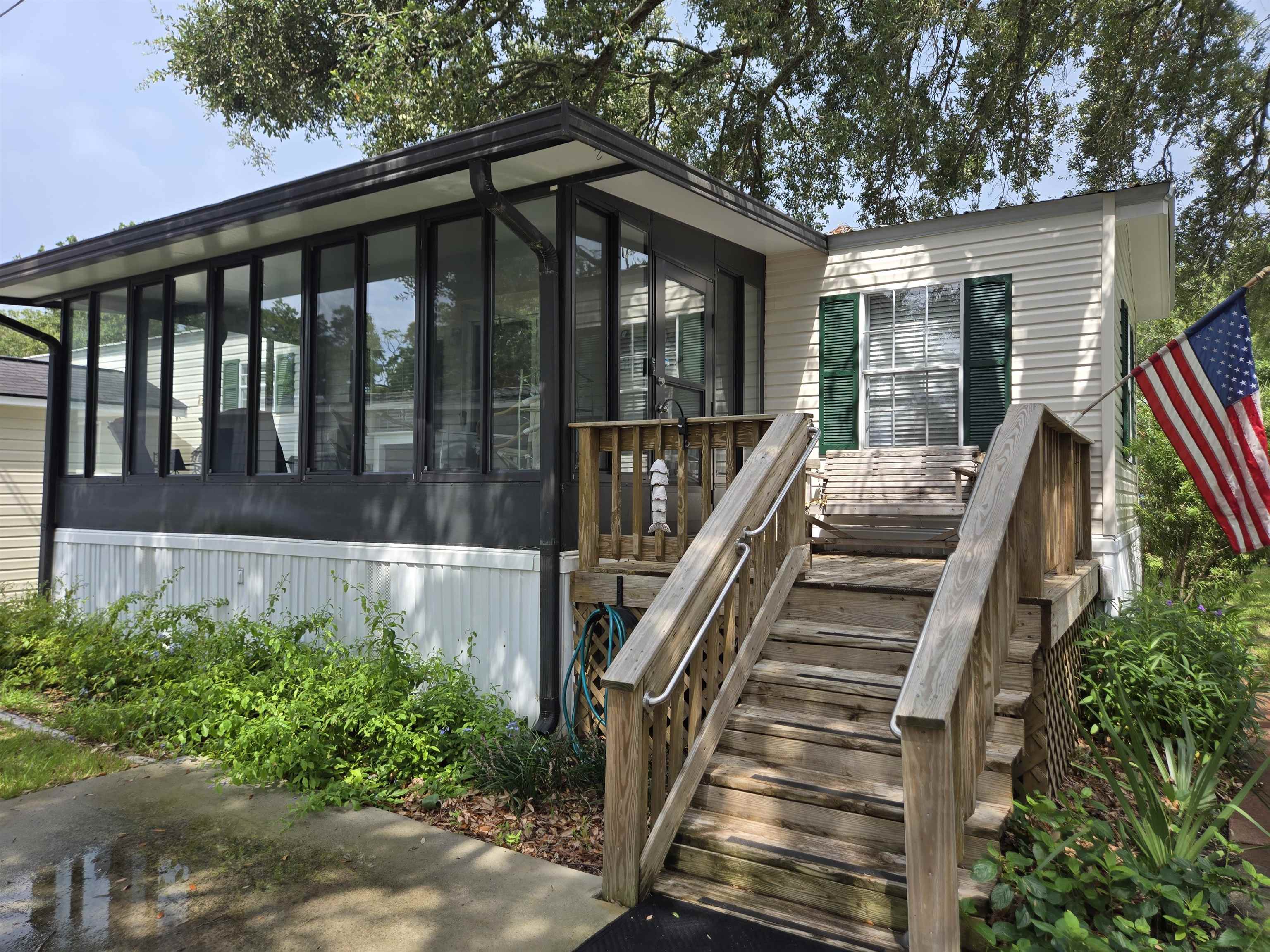 324 Yucca Circle Garden City, SC 29576