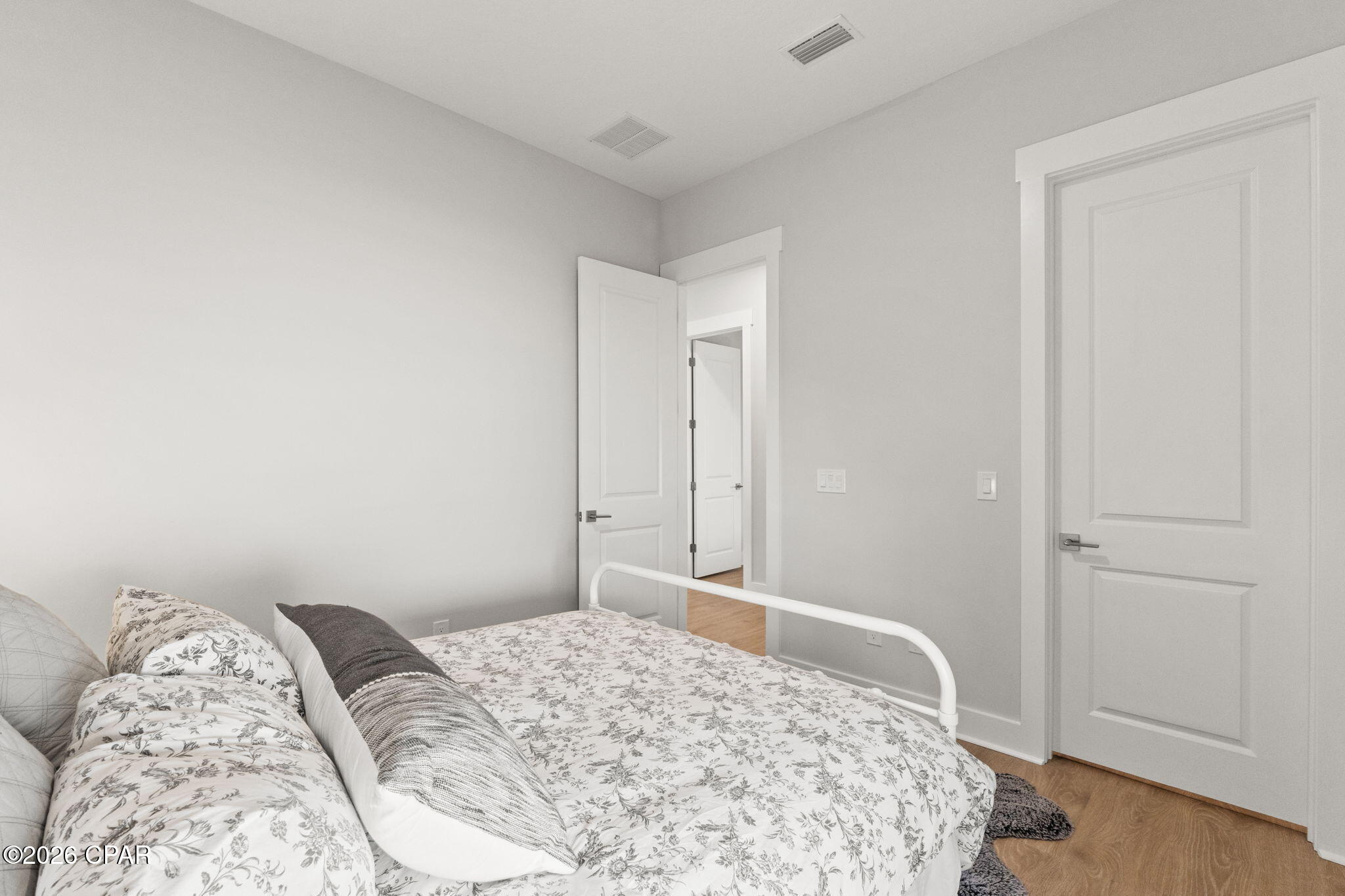 Image 38 For 917 Camp Fire Circle