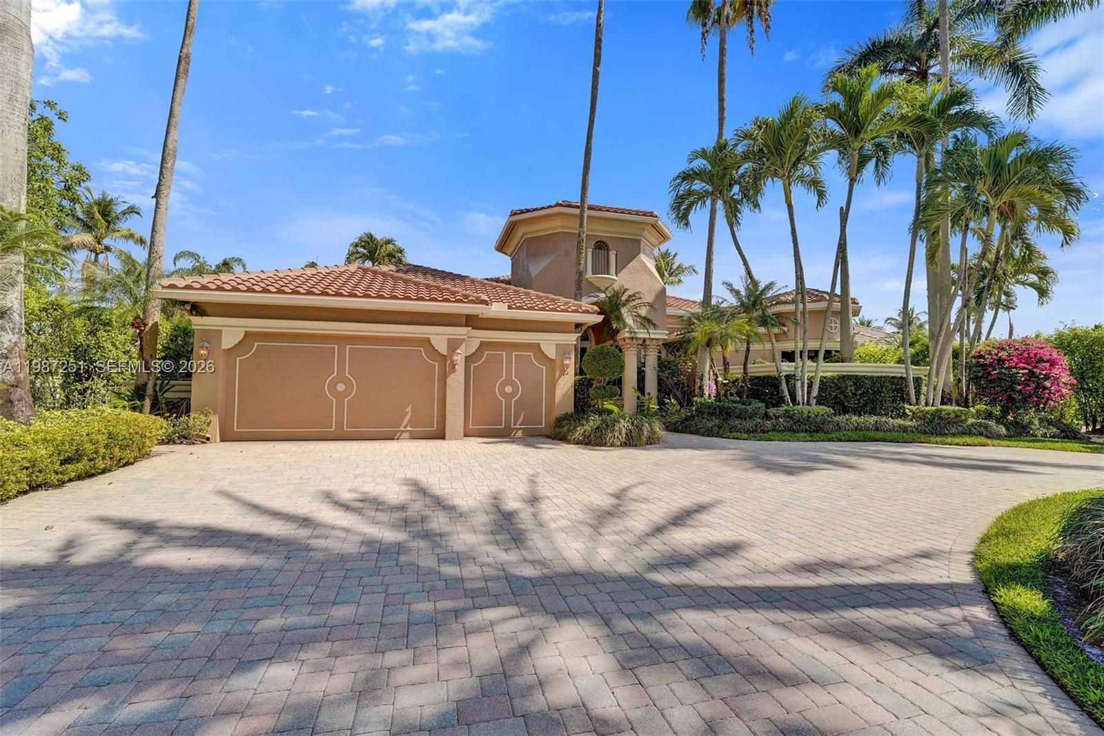 House for Sale in Plantation, FL
