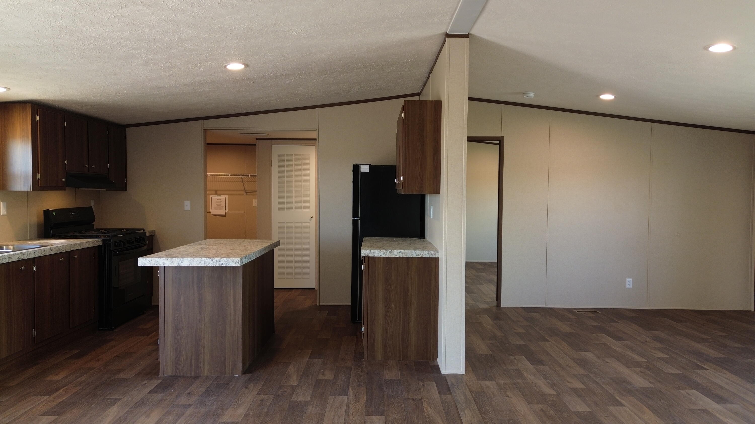 Photo 4 of Sale Pending at 806 24th Street SW, Rio Rancho, NM 87124 | MLS# 1100728 | Listing updated on 2026-09-15