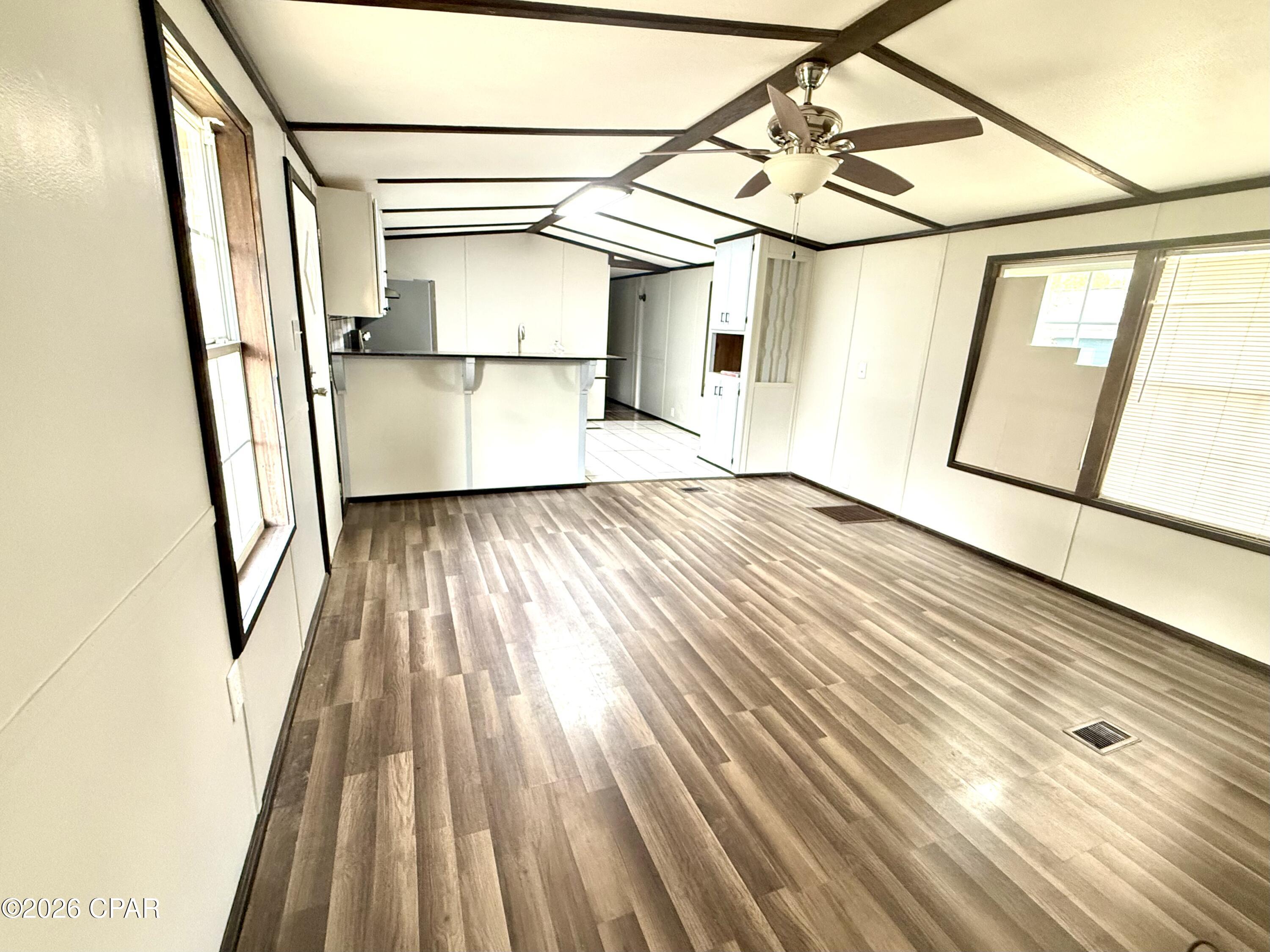 Image 2 For 241 Leonardo Lane