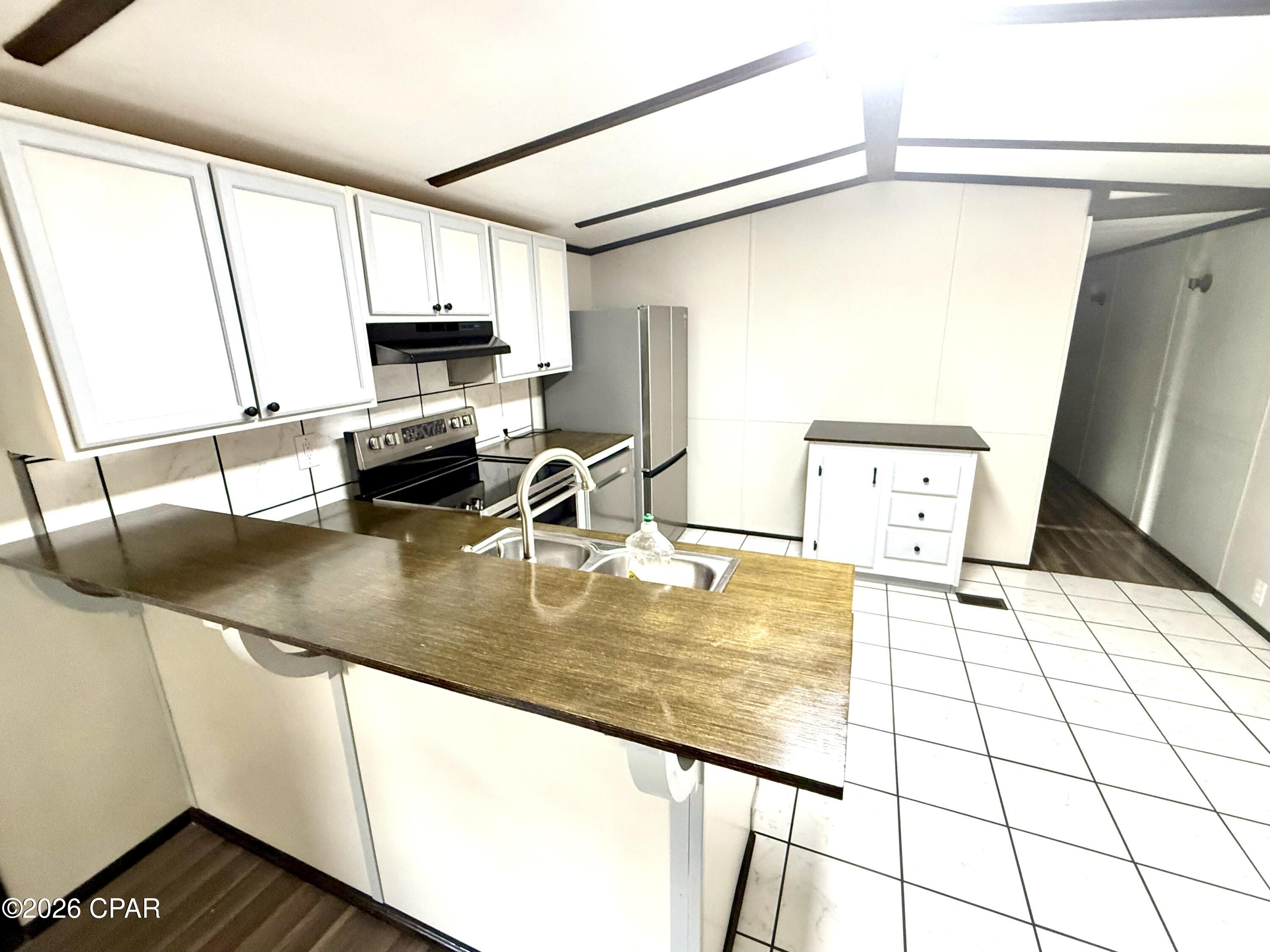 Image 7 For 241 Leonardo Lane