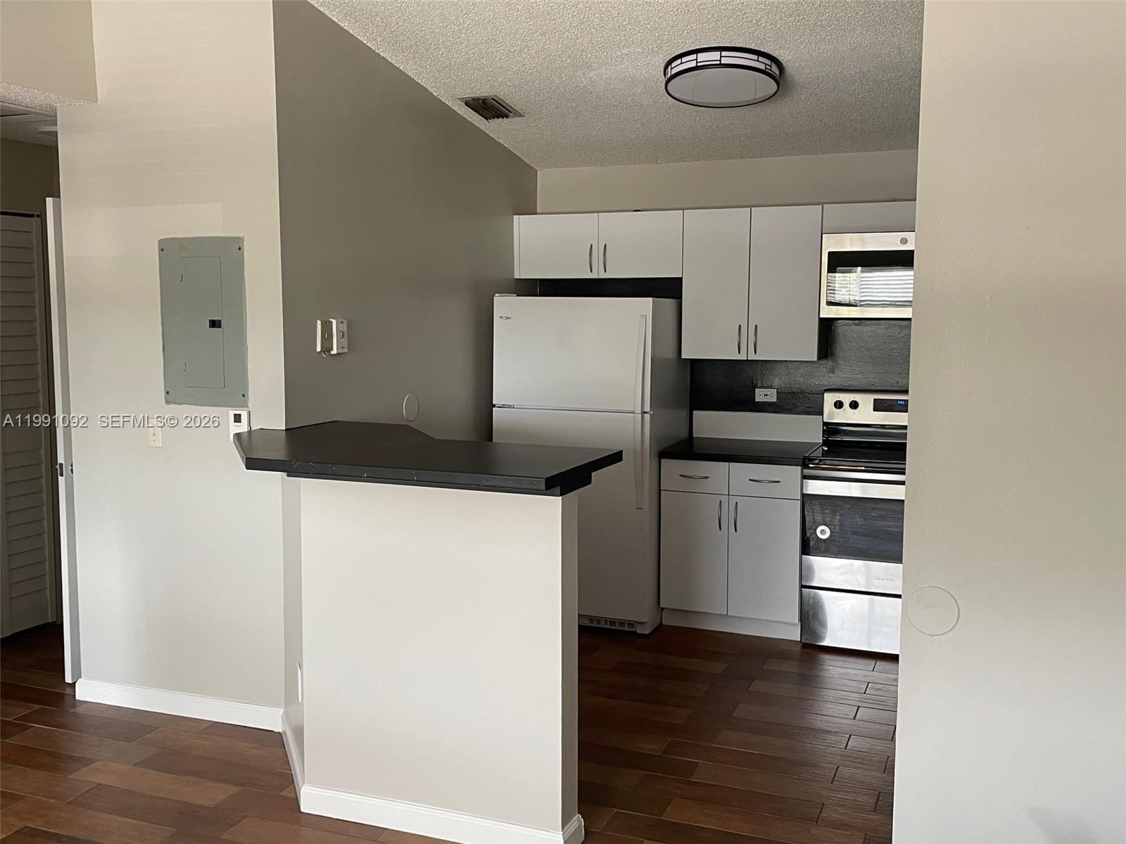 Property photo # 8