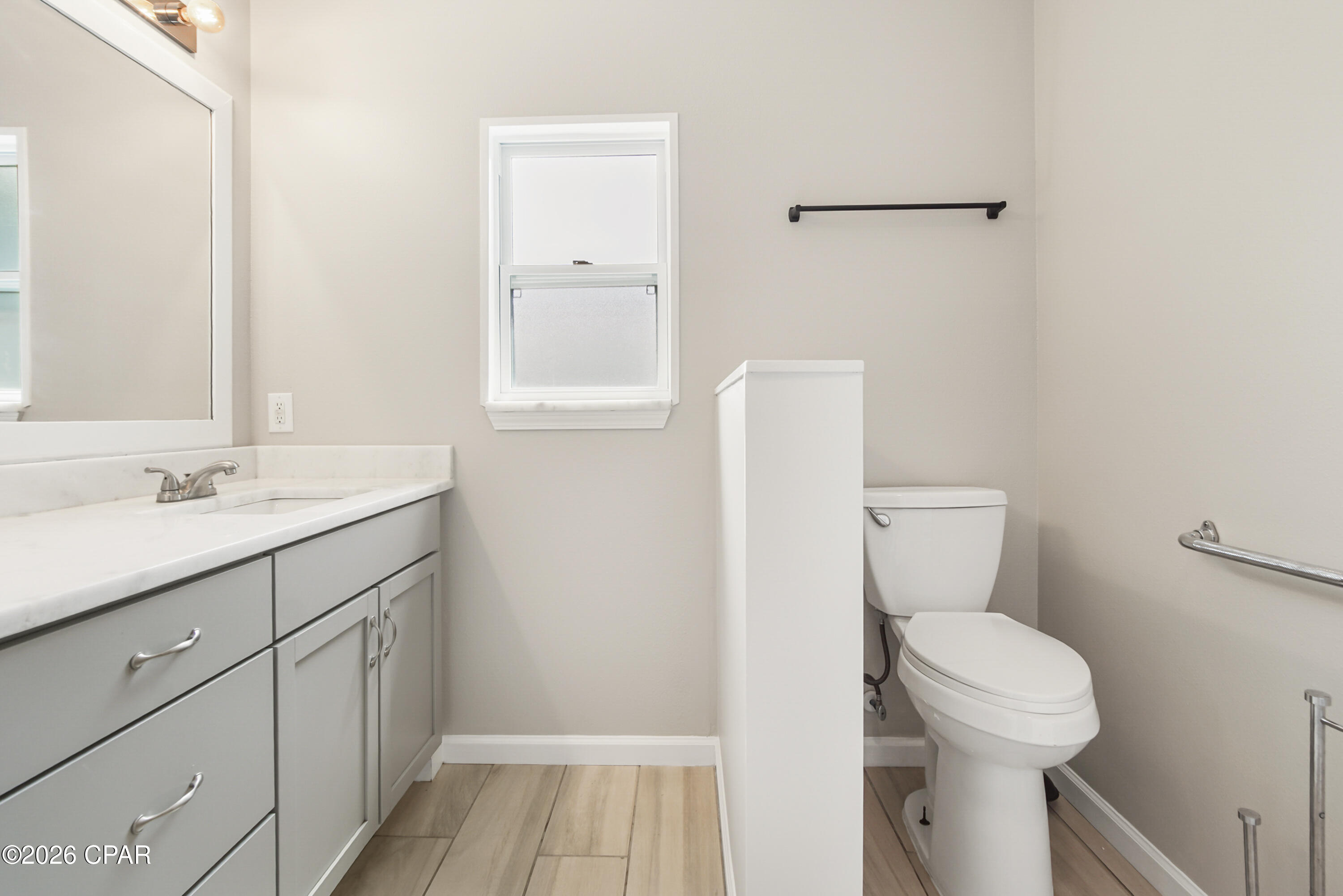 Image 17 For 403 East Avenue