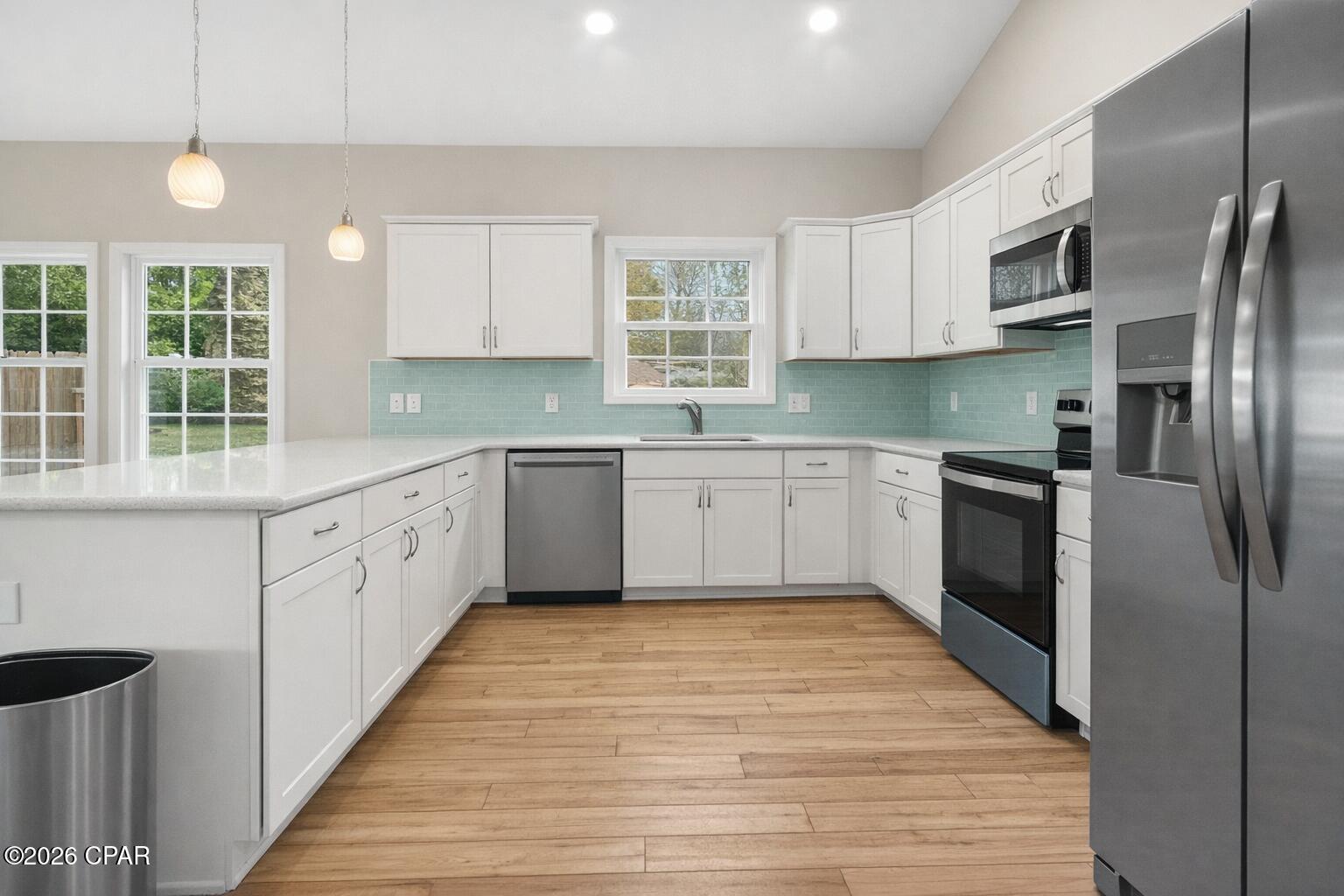 Image 20 For 403 East Avenue