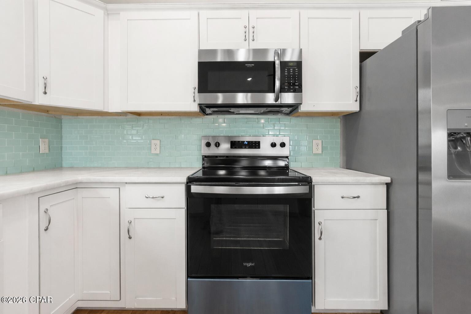 Image 21 For 403 East Avenue