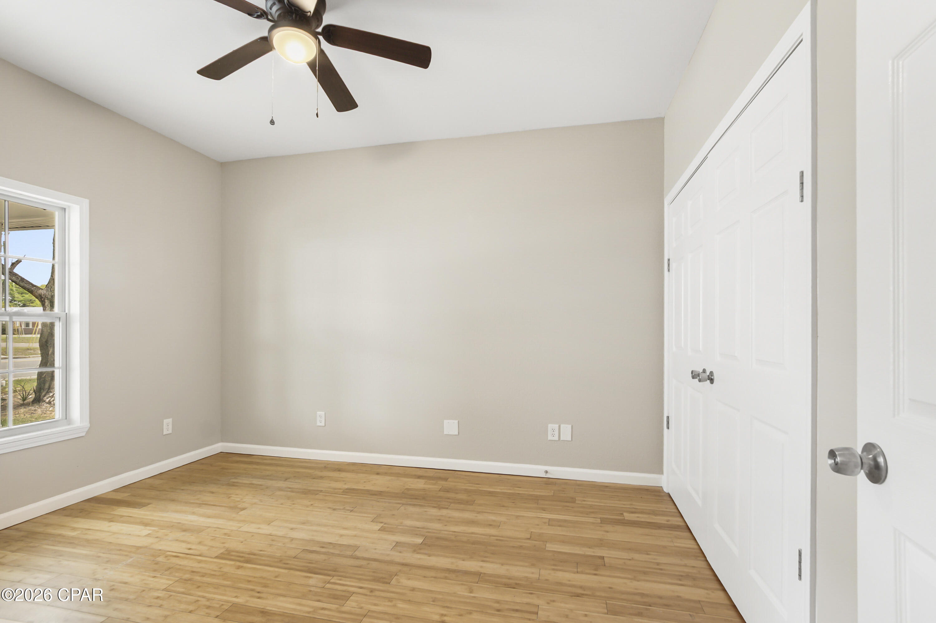 Image 6 For 403 East Avenue