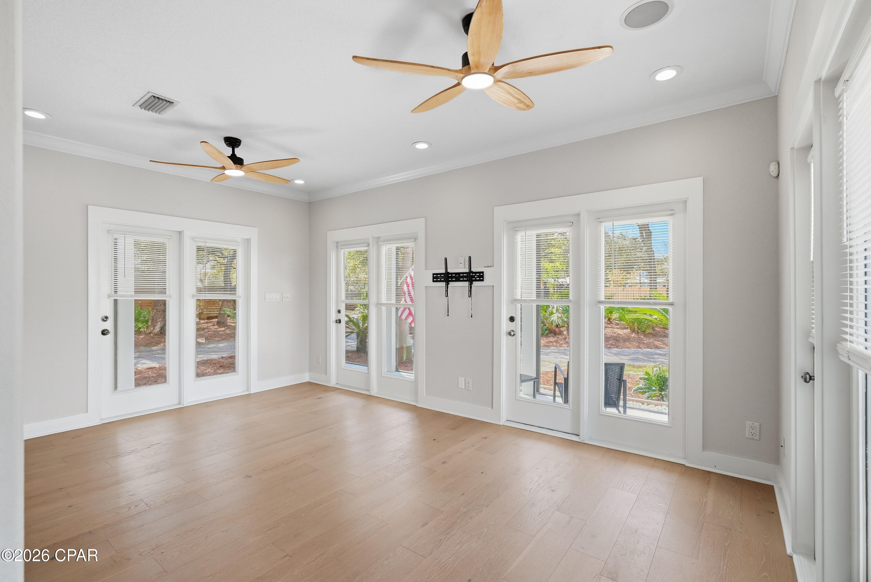 Image 12 For 305 Peachtree Circle