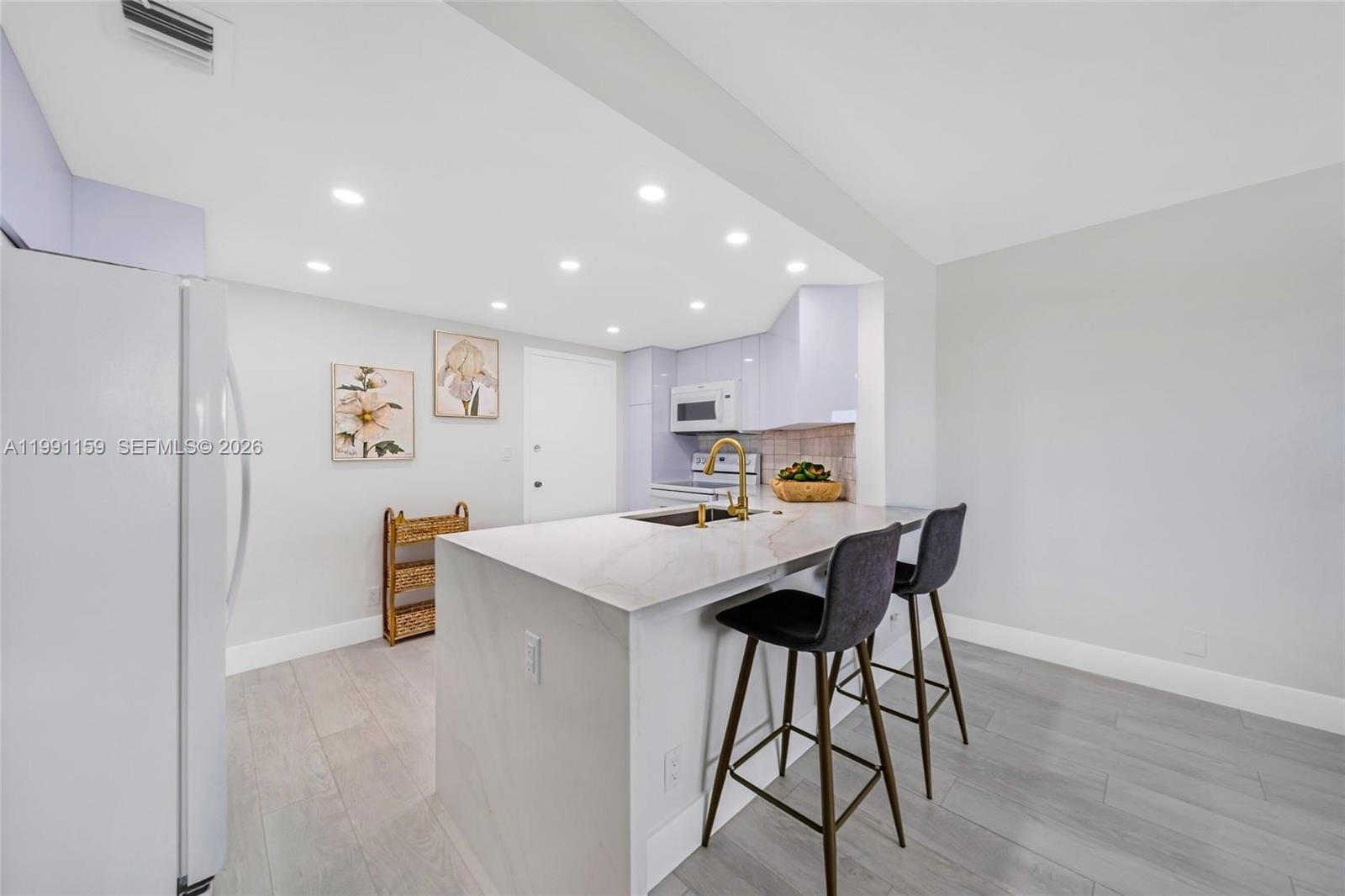 Sky Harbour East Condo