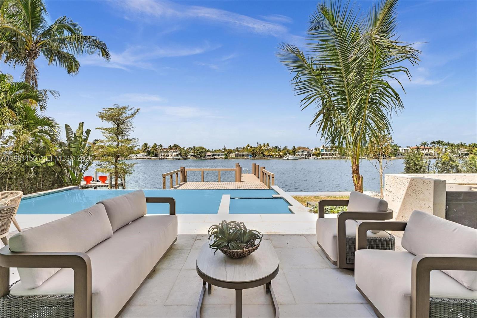 535 Shore Dr, Miami Beach, Florida 33141