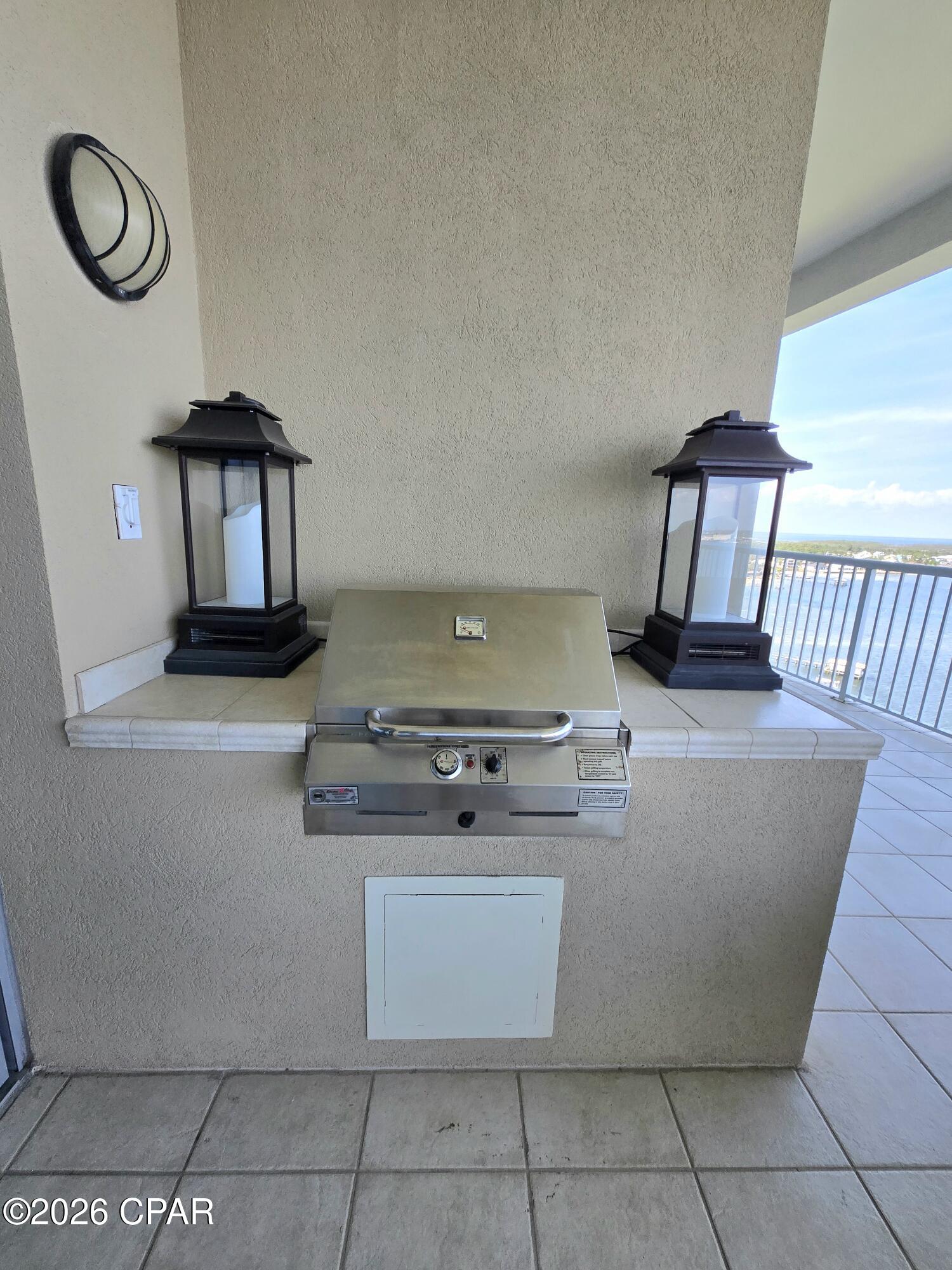 Image 14 For 6422 Highway 98  1403