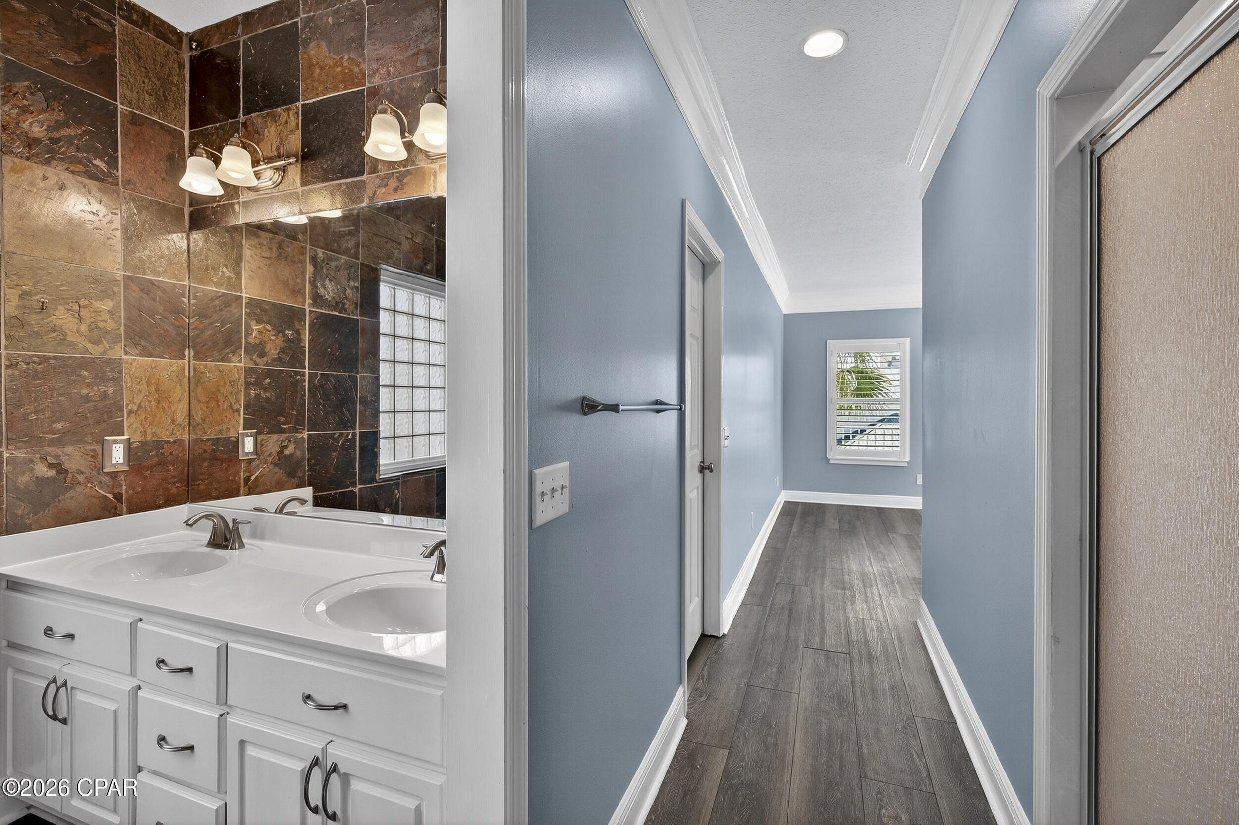 Image 32 For 110 Smugglers Cove Court