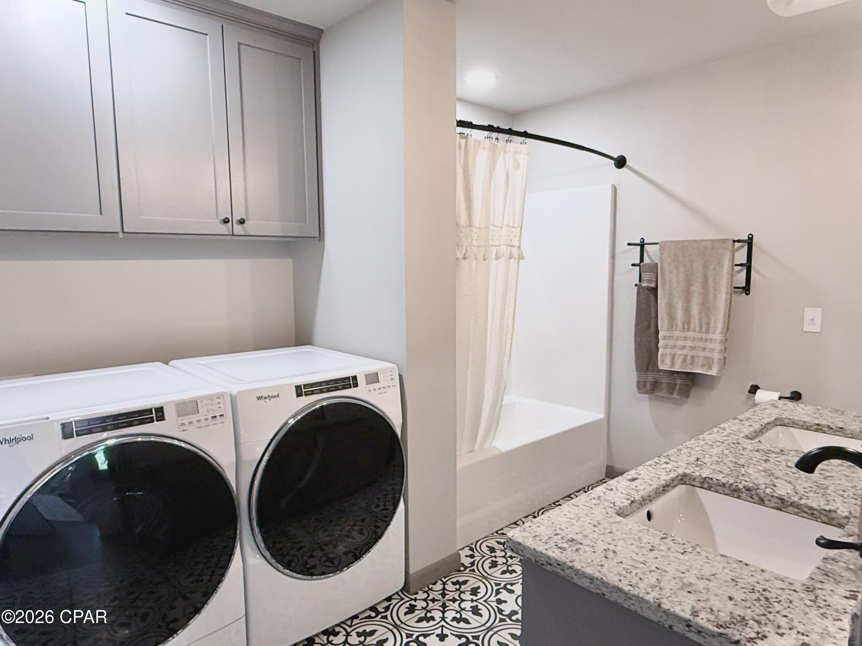 Image 15 For 3001 Russ Road