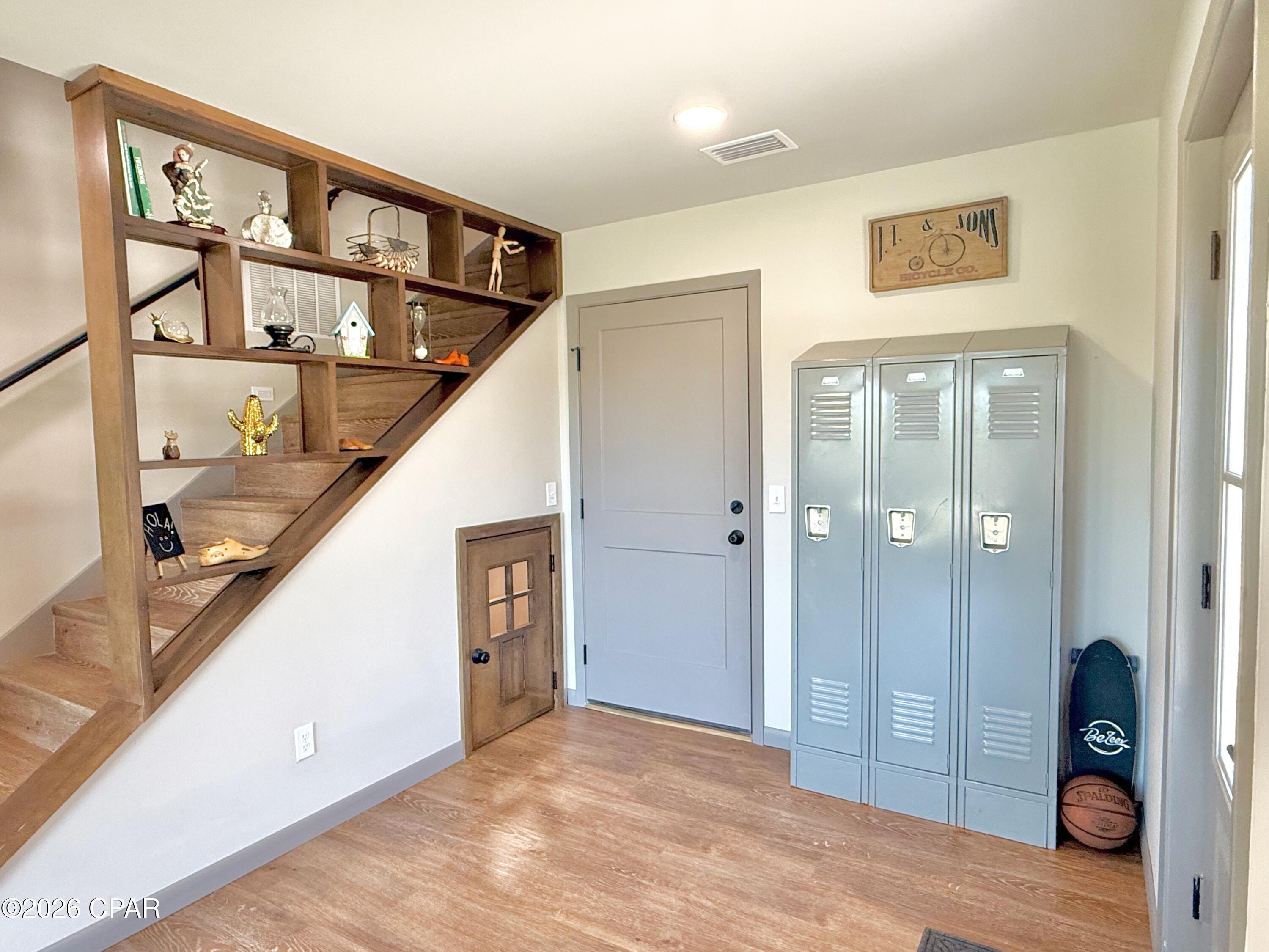 Image 19 For 3001 Russ Road