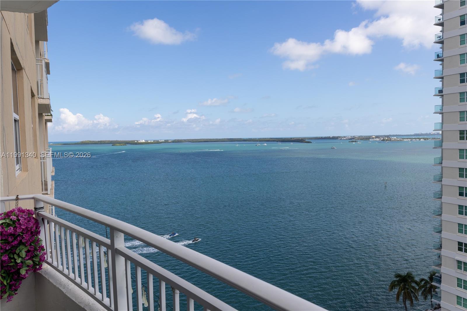 Isola Condo