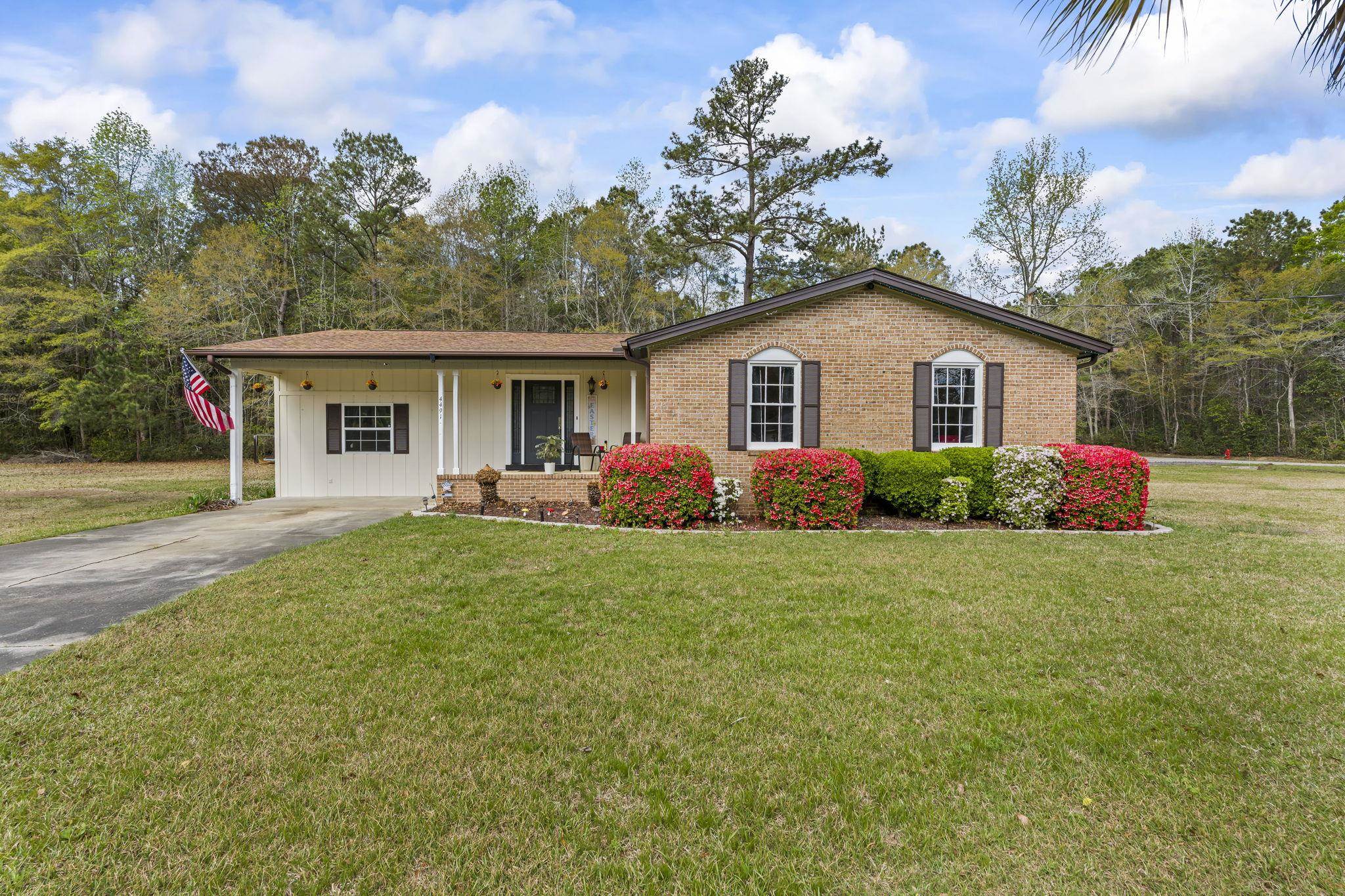 4491 Stevens St. Loris, SC 29569