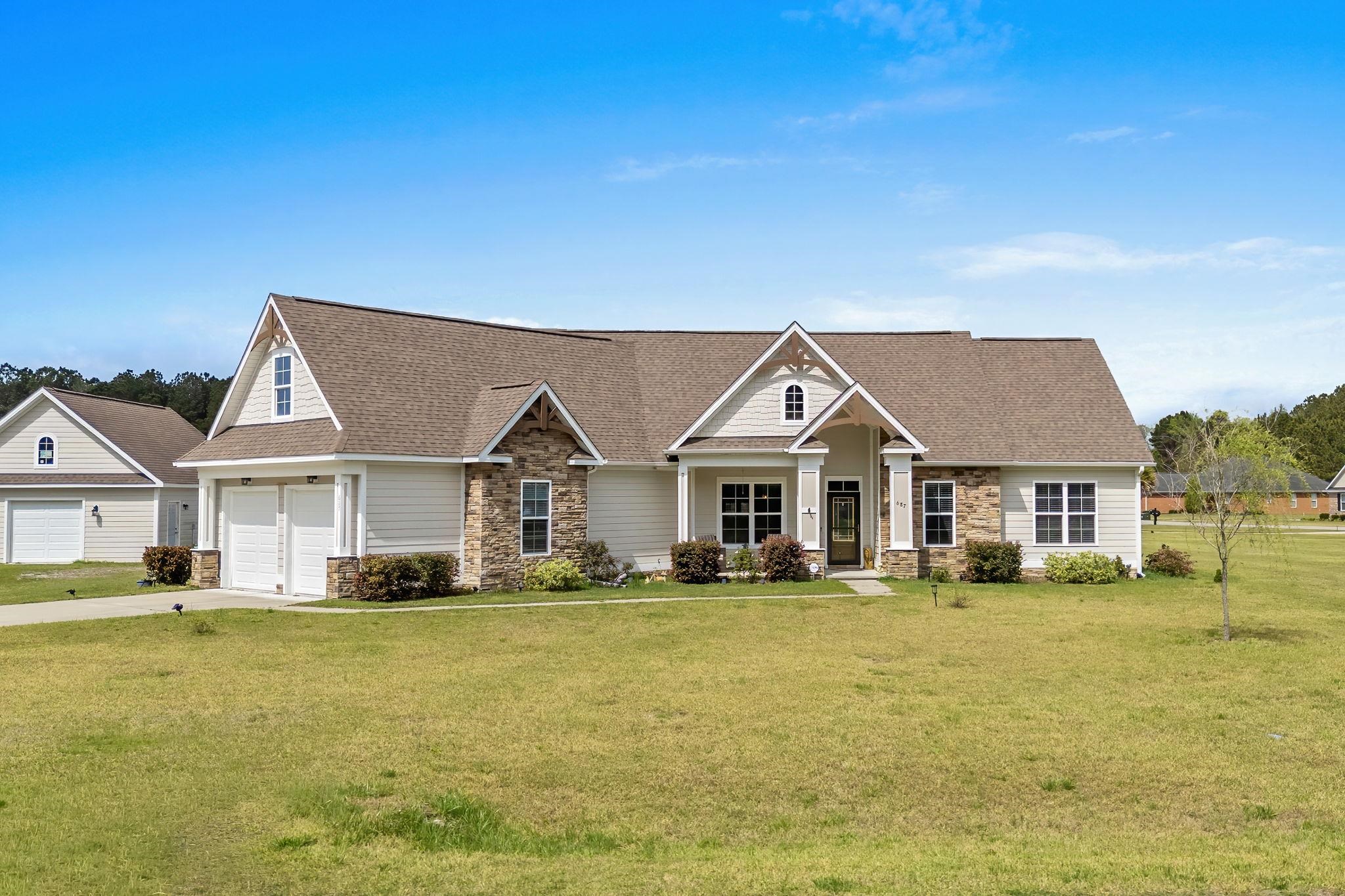 687 Tiger Paw Rd. Loris, SC 29569