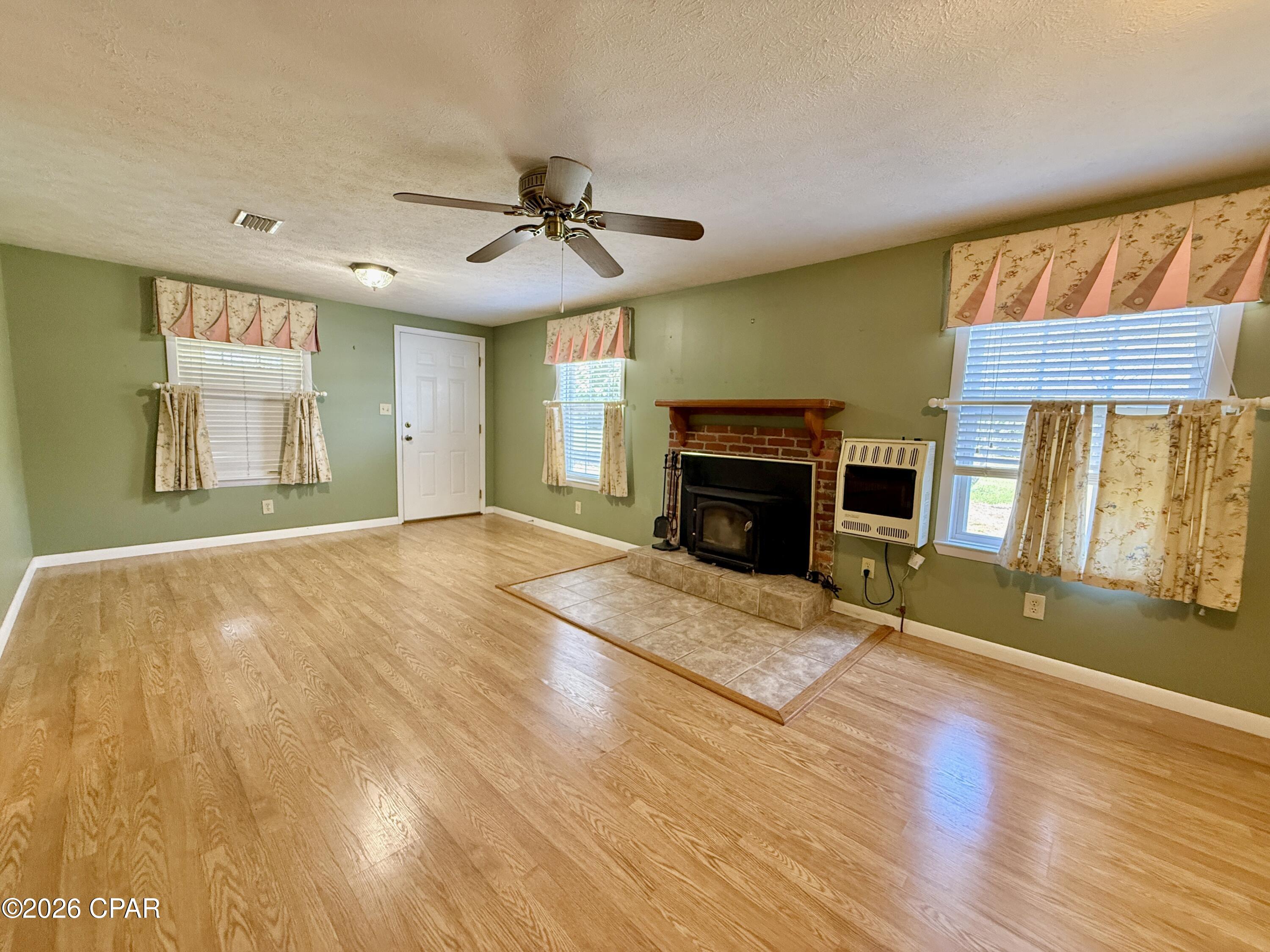 Image 13 For 1687 Highway 160