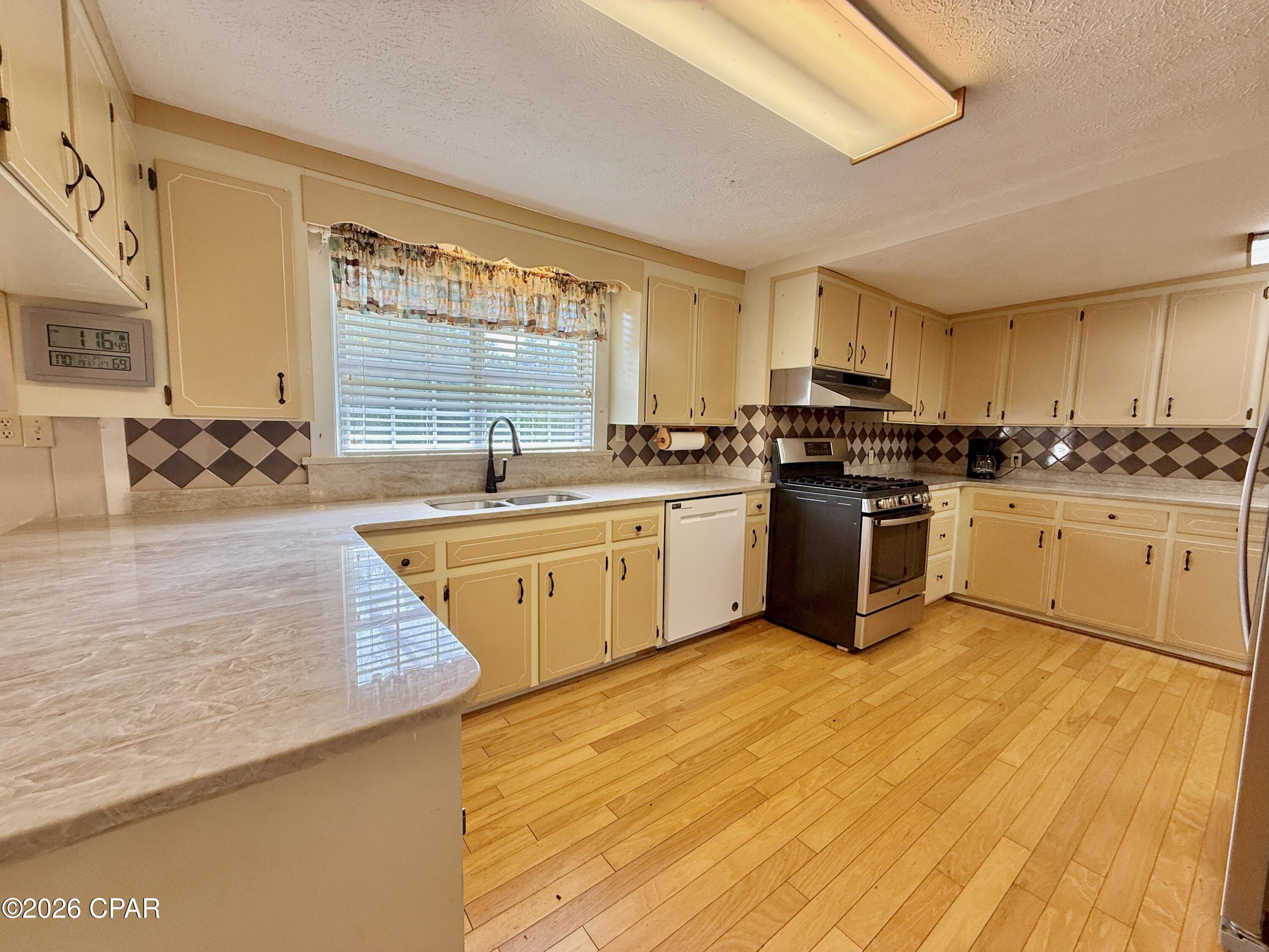 Image 5 For 1687 Highway 160