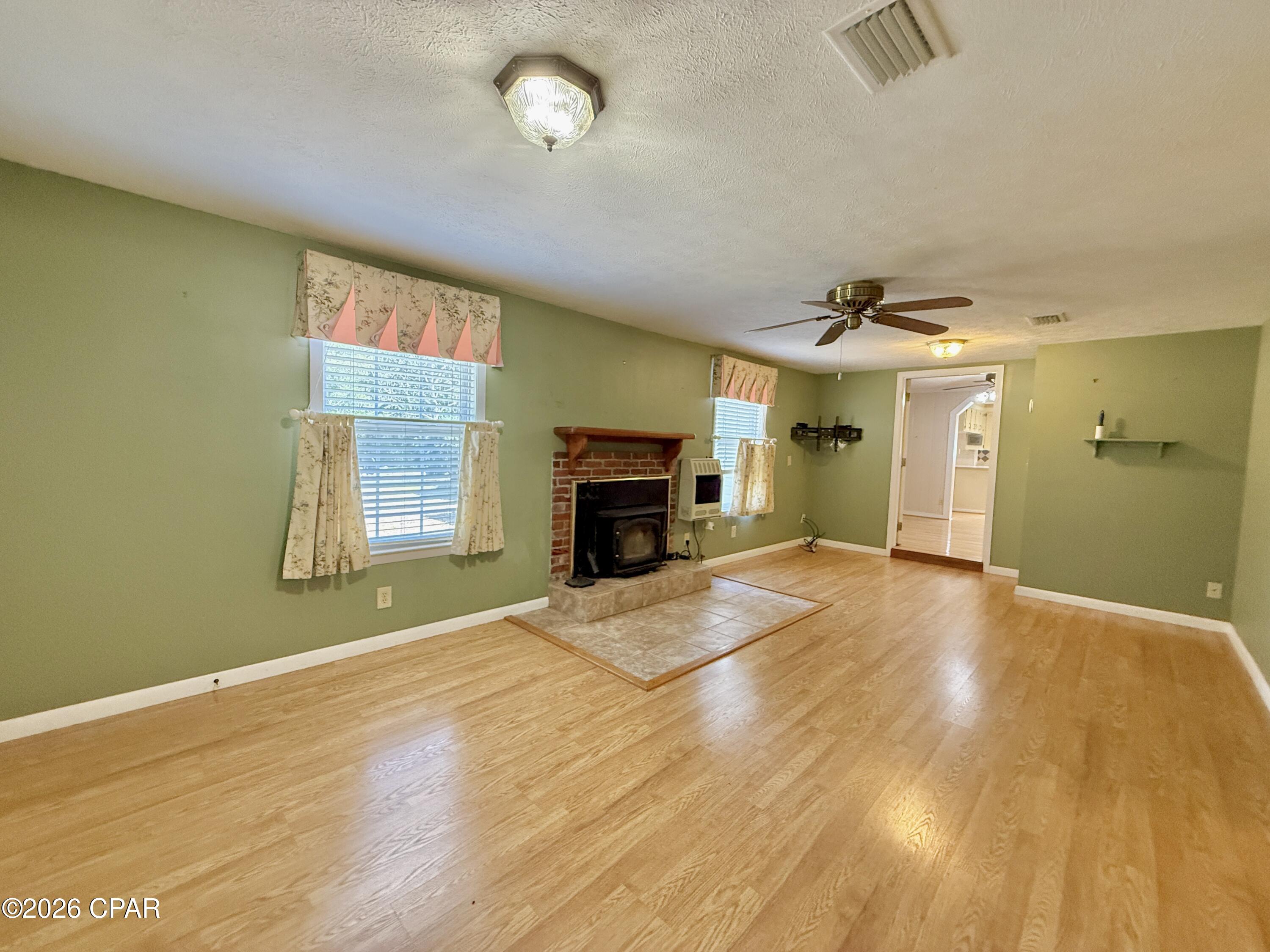 Image 62 For 1687 Highway 160