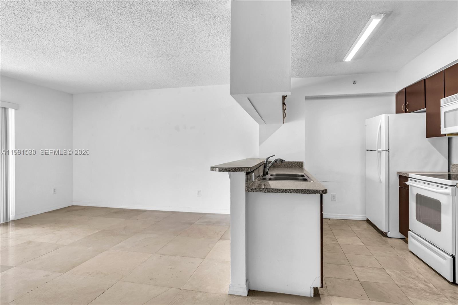 Property photo # 9