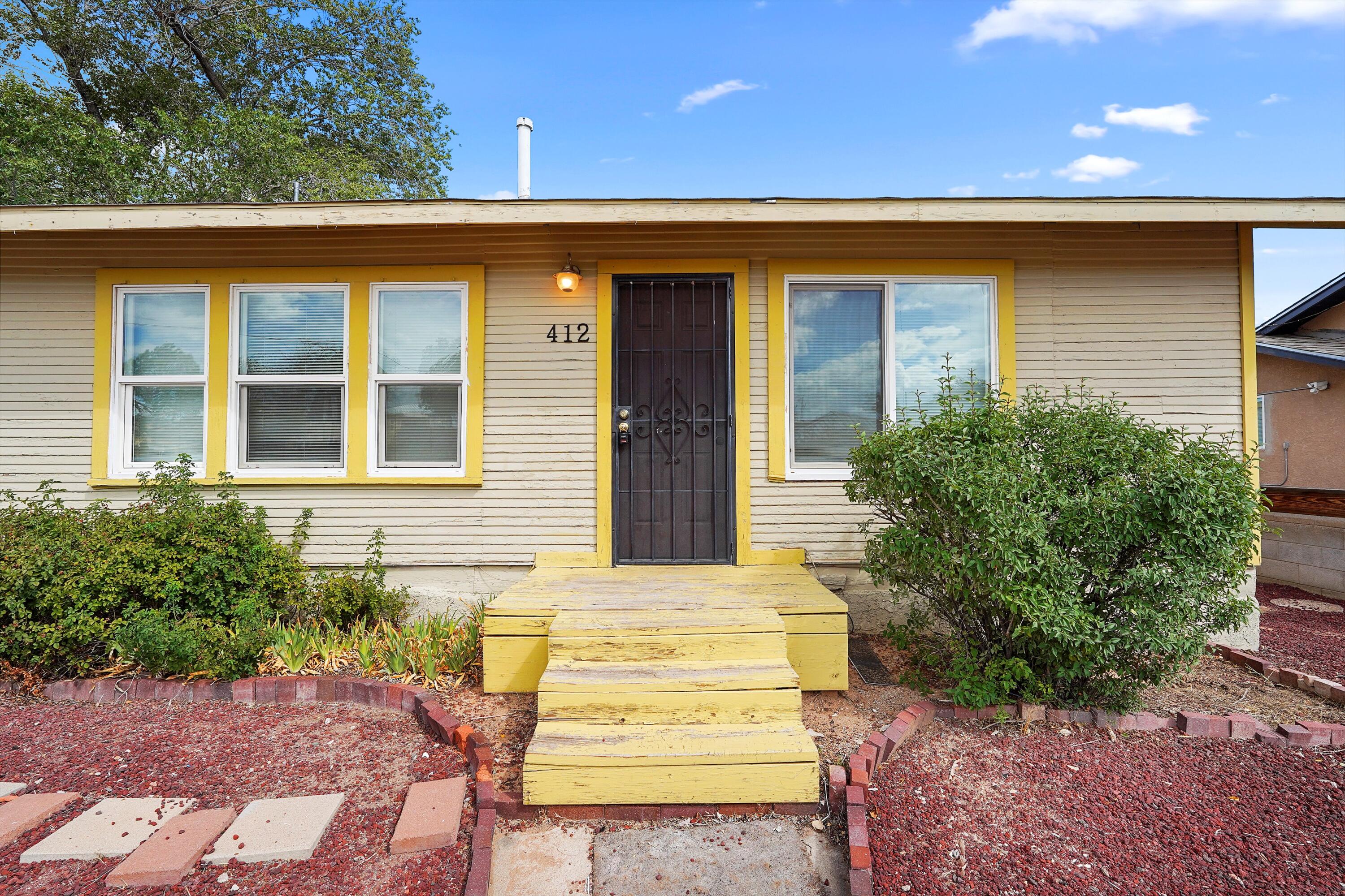 Photo 3 of Single family home for sale at 412 Harvard Dr SE, Albuquerque, NM 87106 | MLS# 1100764 | Listing updated on 2026-10-21