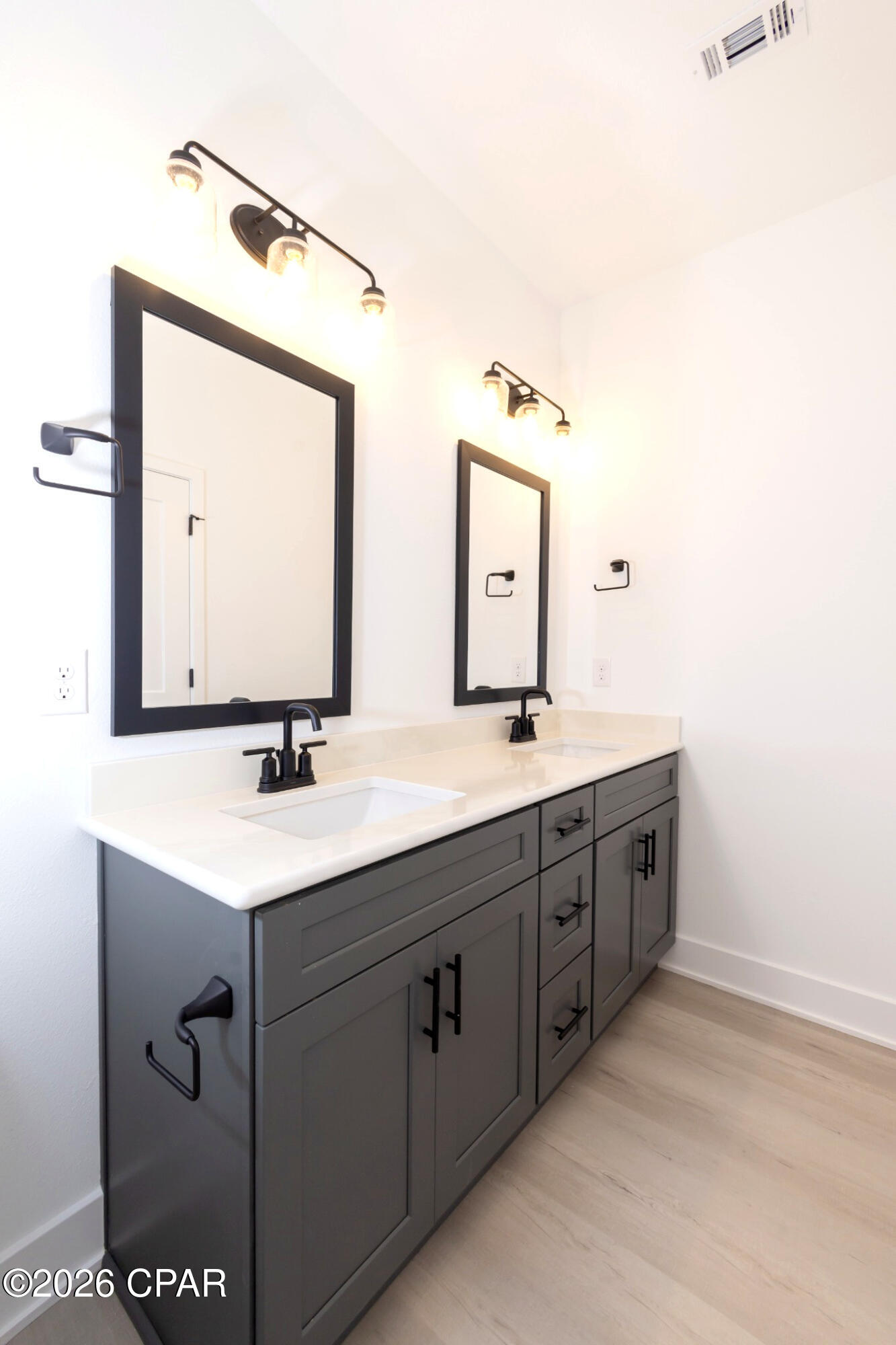 Image 11 For 7073 Traditions Drive