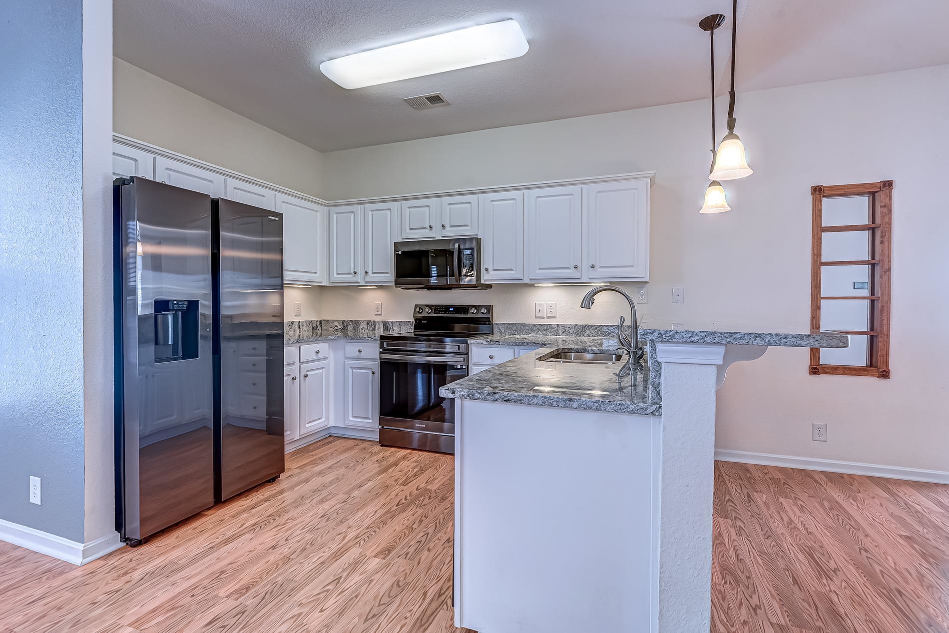 2608166 | Photo 43