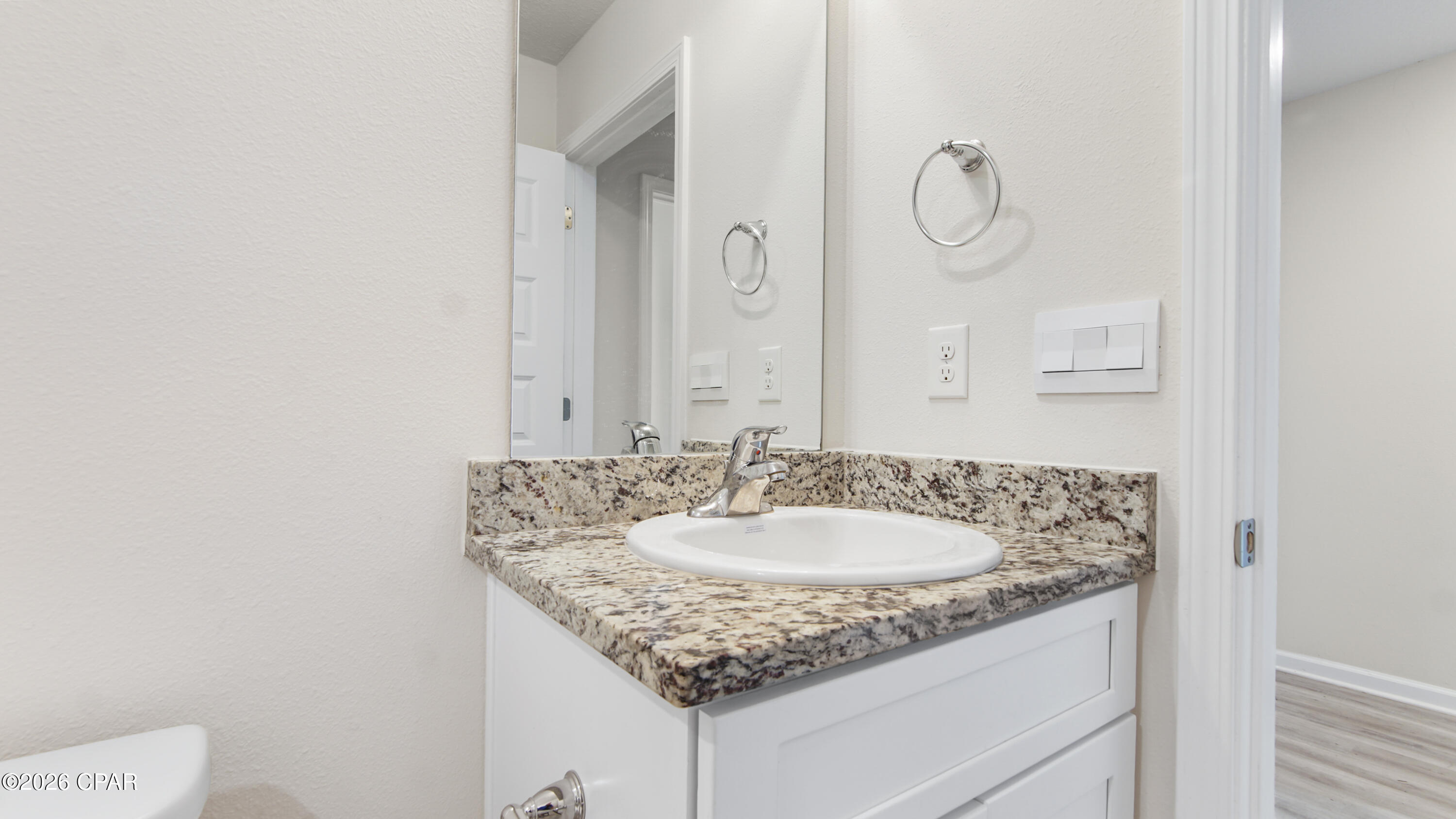 Image 18 For 7208 Madison Square Drive