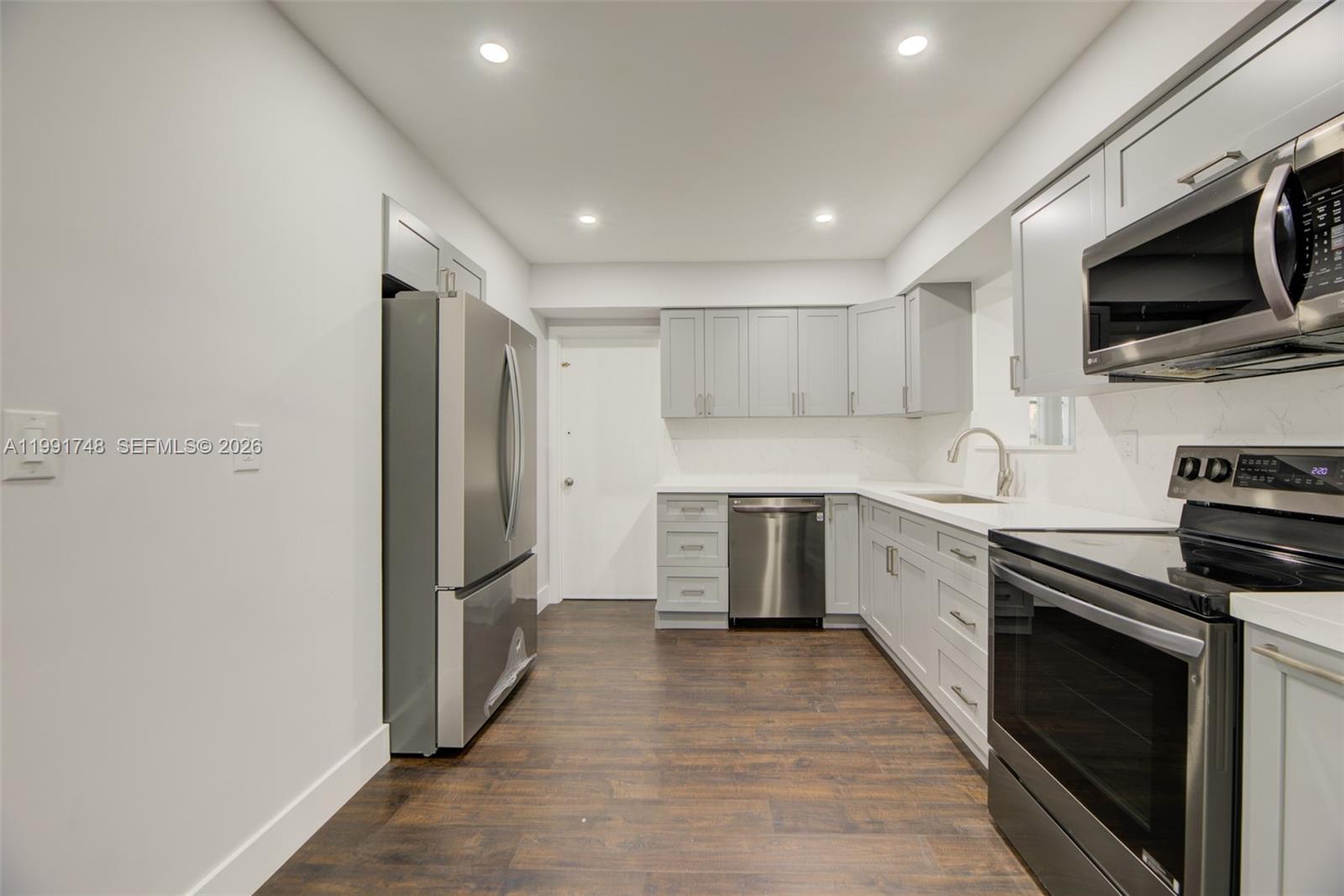 Property photo # 7