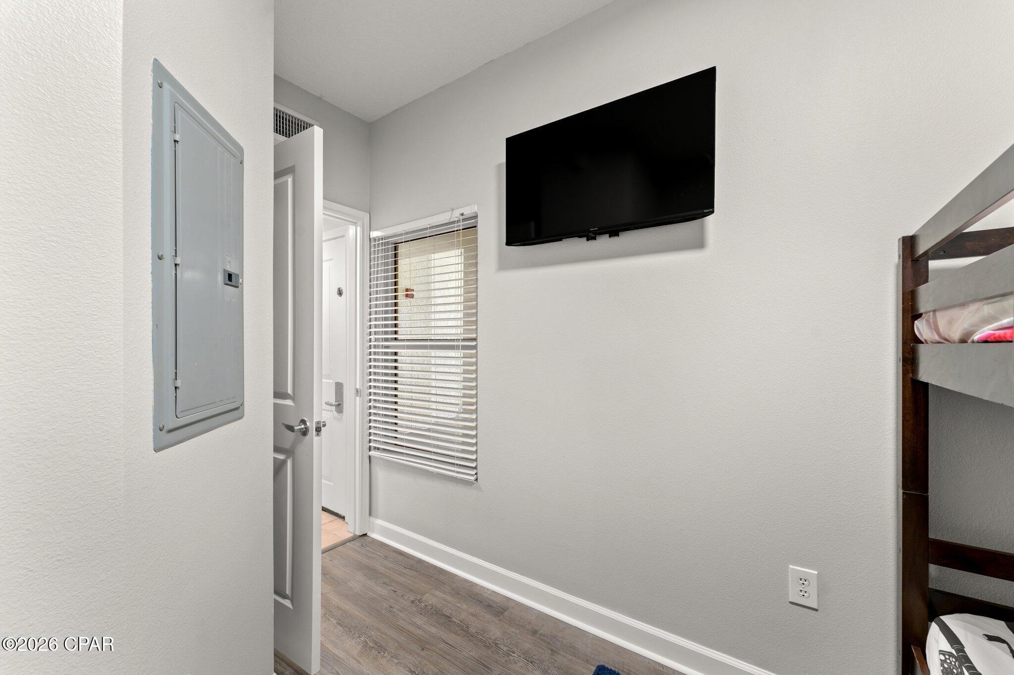 Image 20 For 9900 Thomas Drive 323