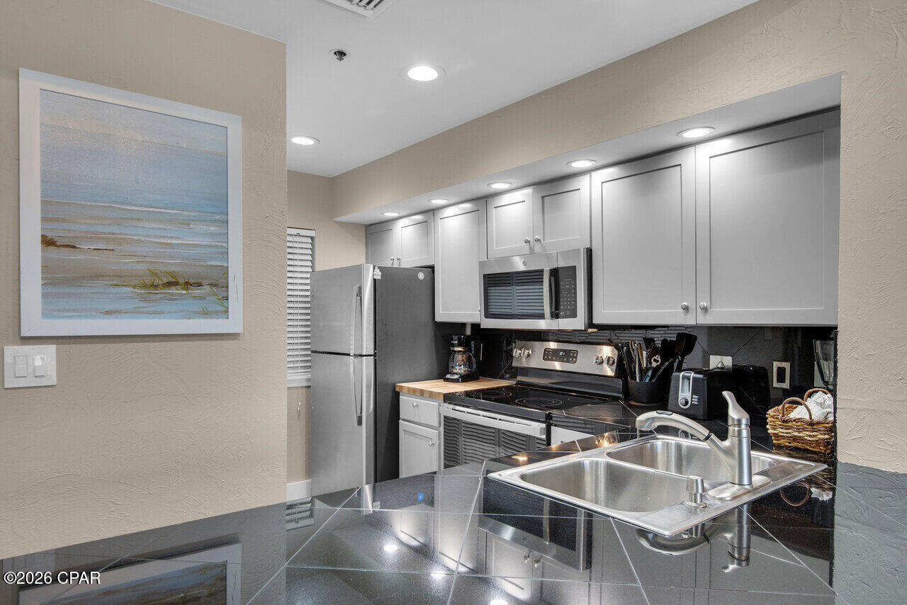 Image 9 For 9011 Us Hwy 98  B705