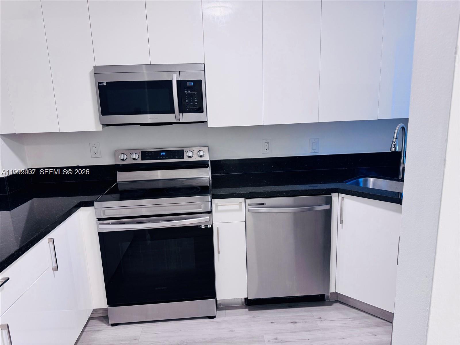 Property photo # 6
