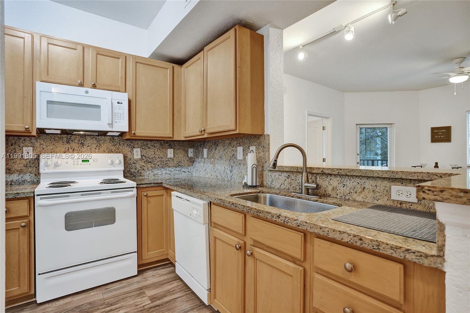 Property photo # 9